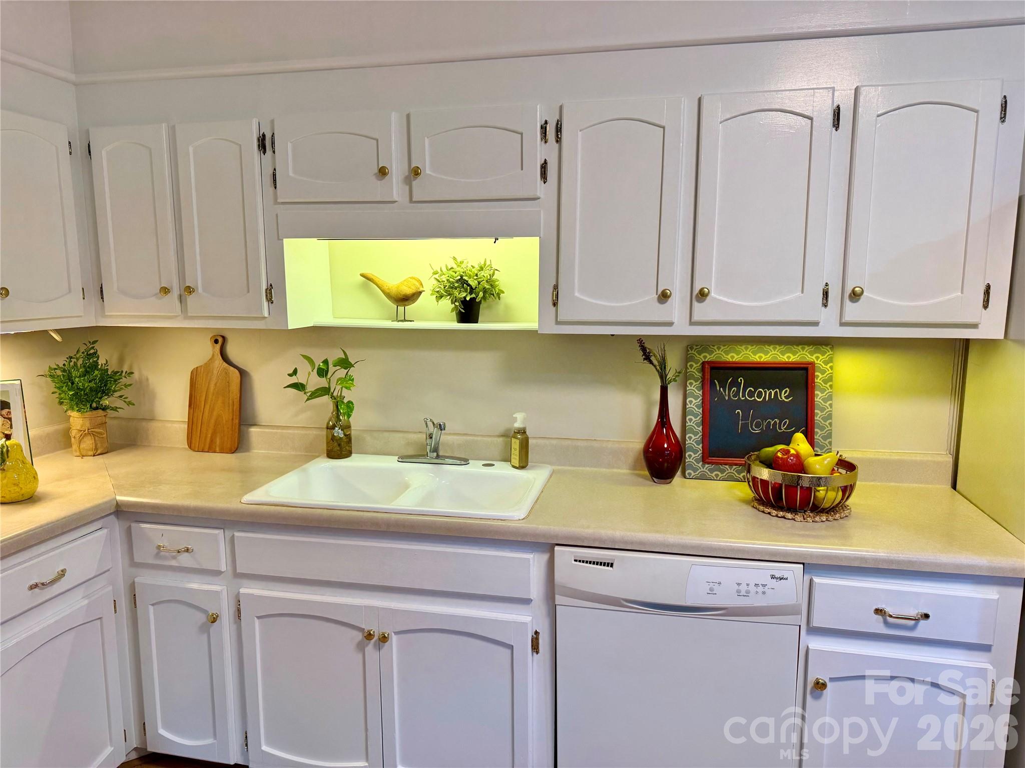 Single Family Residence at 2019 Carol Drive, Gastonia, photo 13 of 36
