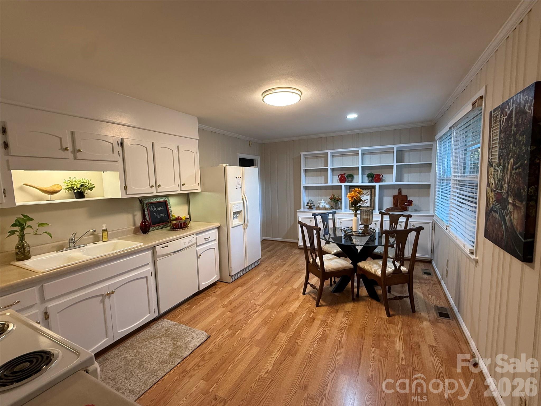 Single Family Residence at 2019 Carol Drive, Gastonia, photo 14 of 36