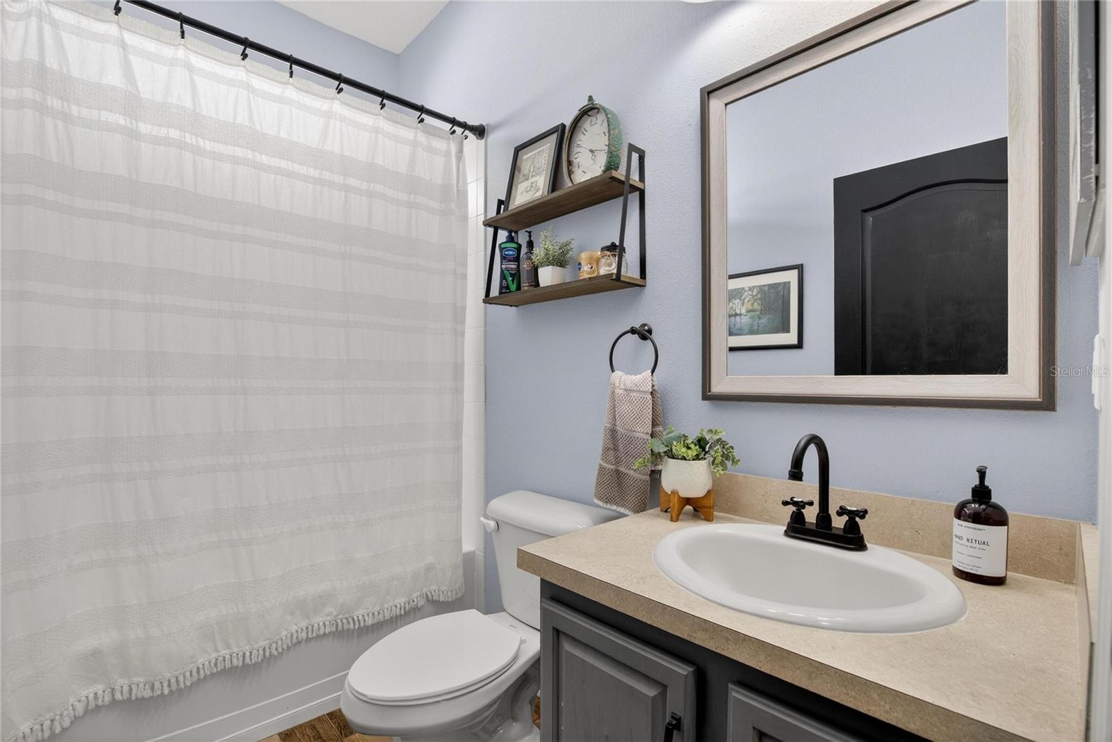 Single Family Residence at 417 STONE BRIAR DR, RUSKIN, photo 6 of 59