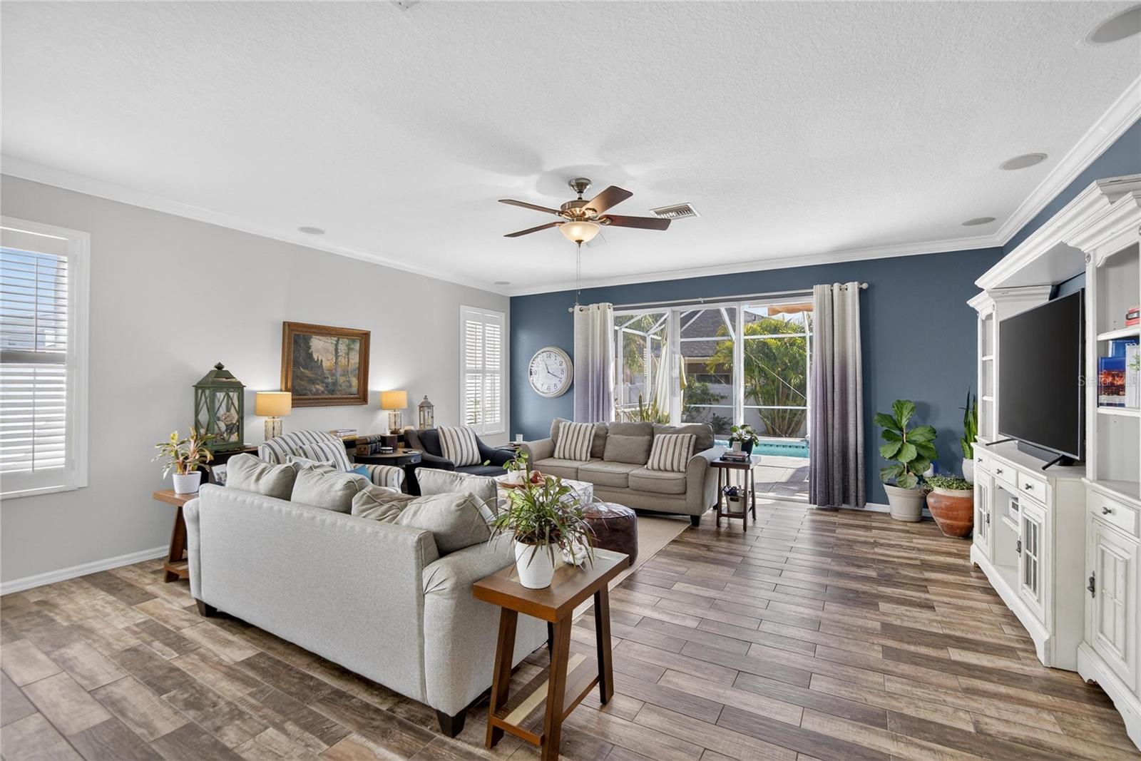 Single Family Residence at 417 STONE BRIAR DR, RUSKIN, photo 21 of 59