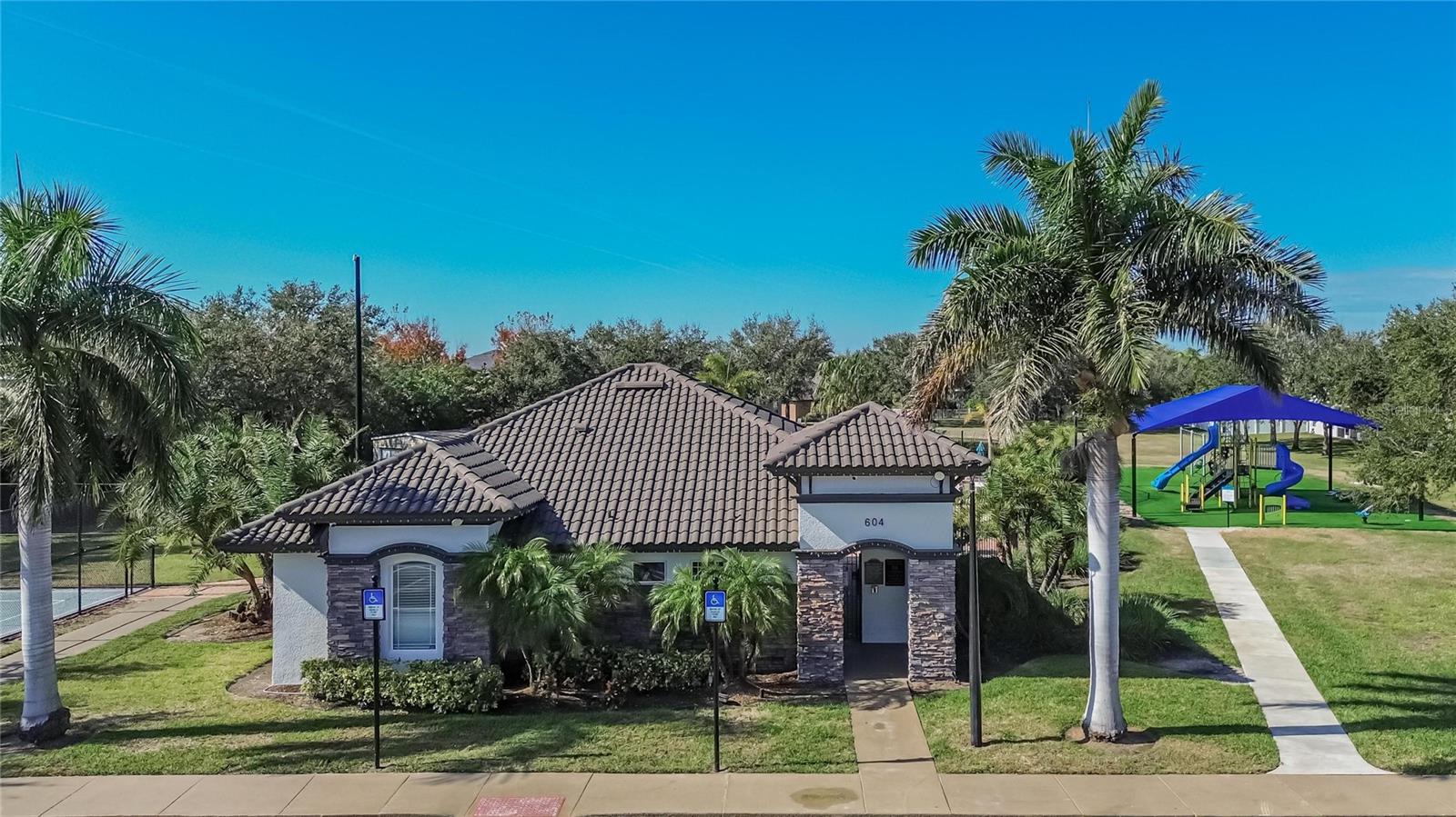 Single Family Residence at 417 STONE BRIAR DR, RUSKIN, photo 53 of 59
