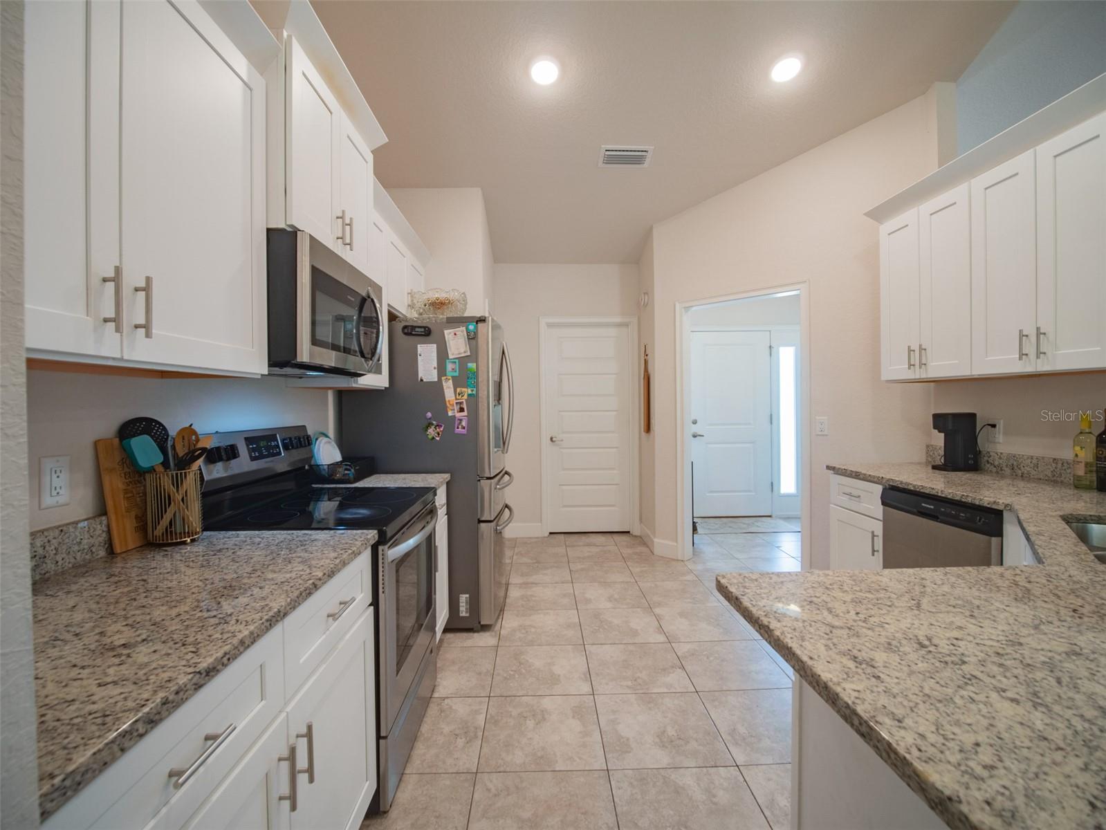 Single Family Residence at 3989 NW RIVER SEBASTIAN LN, LAKE CITY, photo 7 of 36