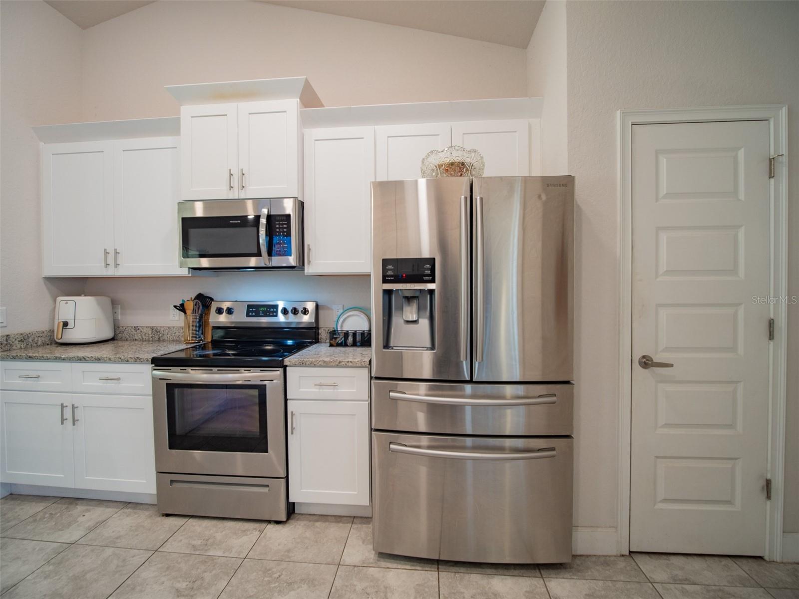 Single Family Residence at 3989 NW RIVER SEBASTIAN LN, LAKE CITY, photo 9 of 36
