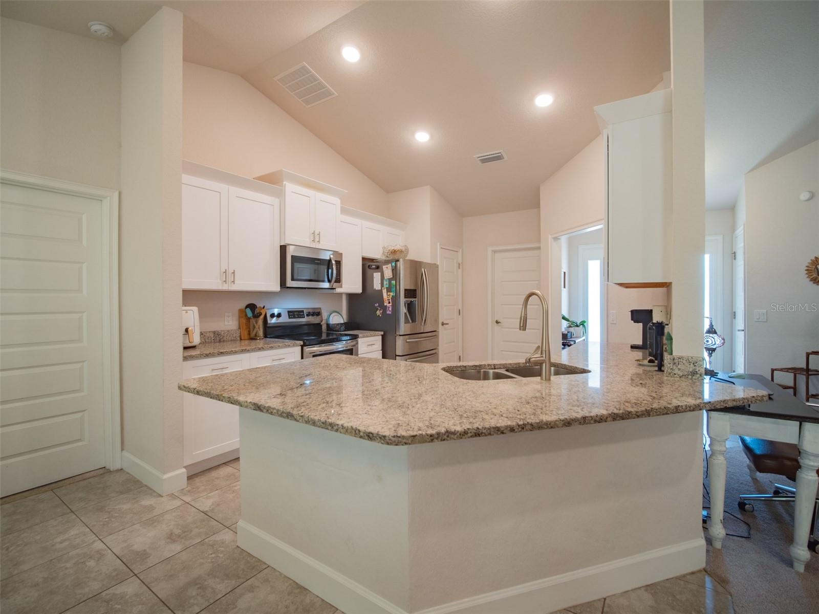 Single Family Residence at 3989 NW RIVER SEBASTIAN LN, LAKE CITY, photo 10 of 36