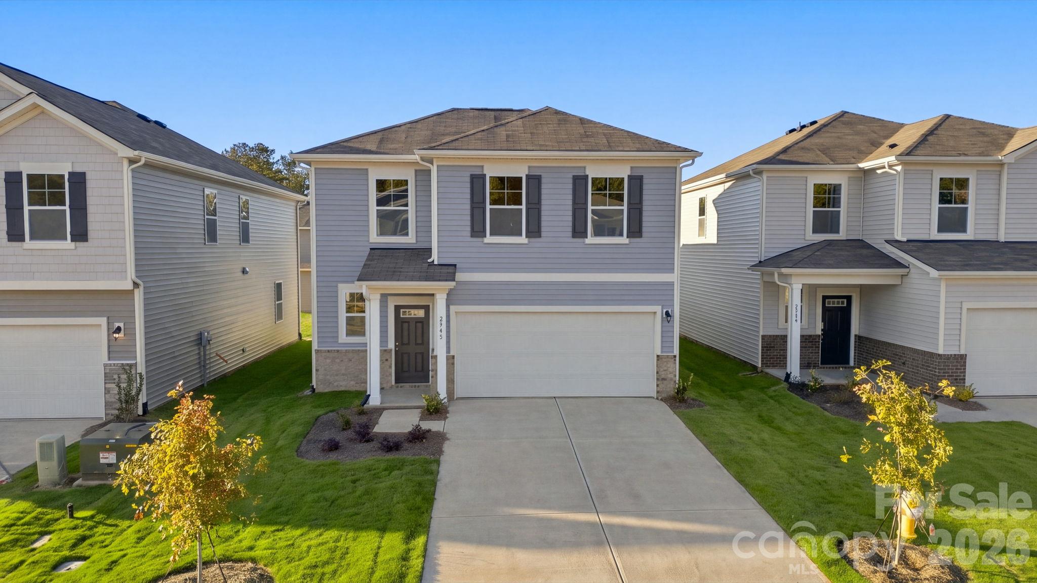 Single Family Residence at 2945 31st Street Lane NE, Hickory, photo 2 of 36