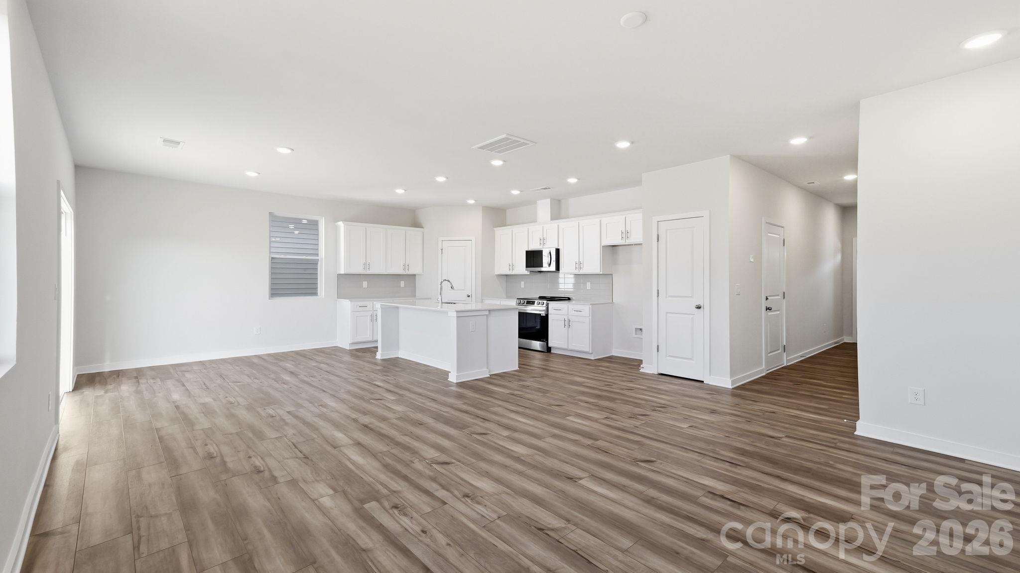 Single Family Residence at 2941 31st Street Lane NE, Hickory, photo 9 of 41