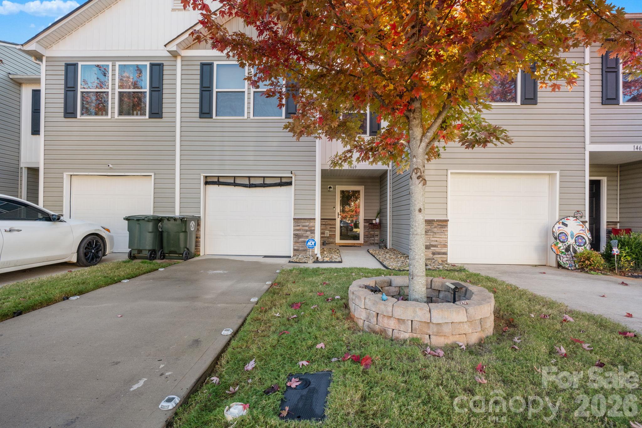 1469 Cypress Loop