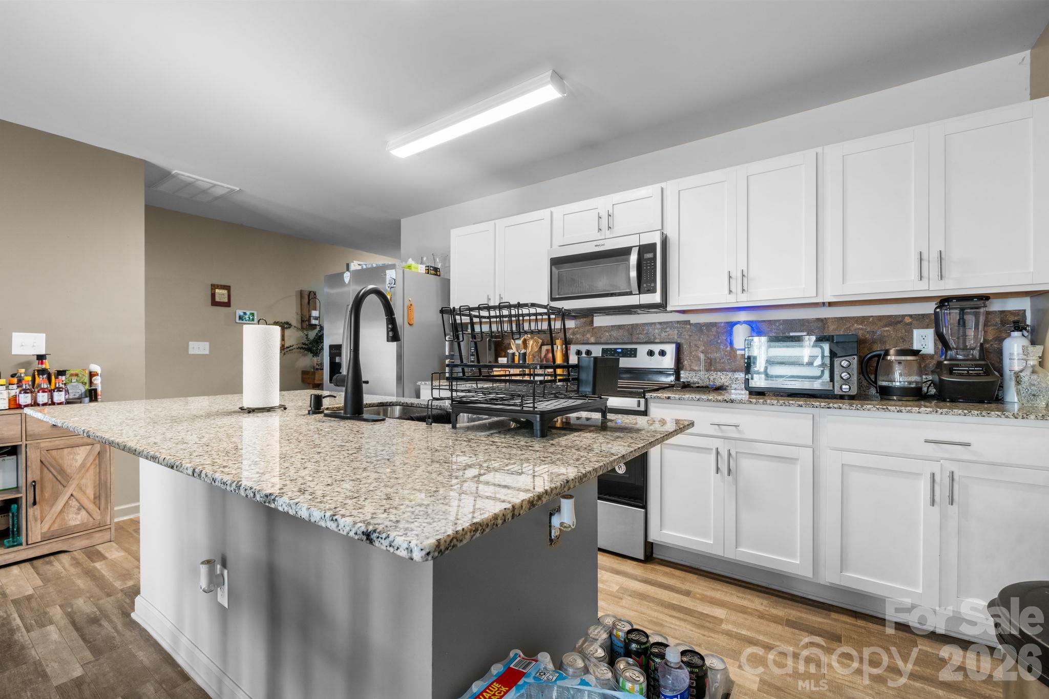Townhouse at 1469 Cypress Loop, Newton, photo 11 of 31