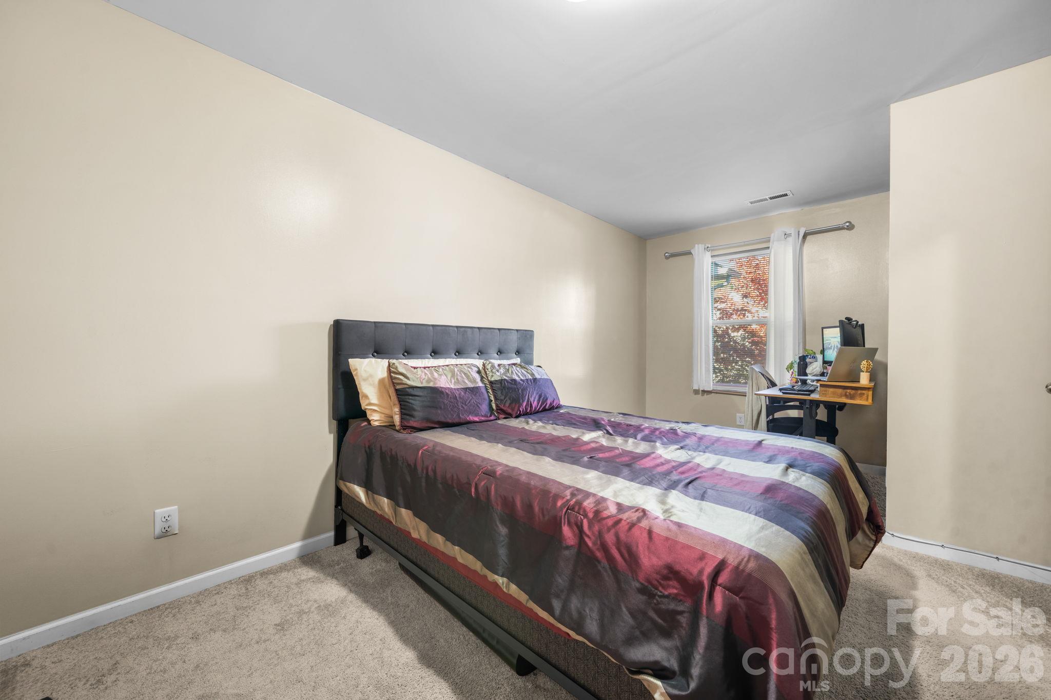Townhouse at 1469 Cypress Loop, Newton, photo 25 of 31