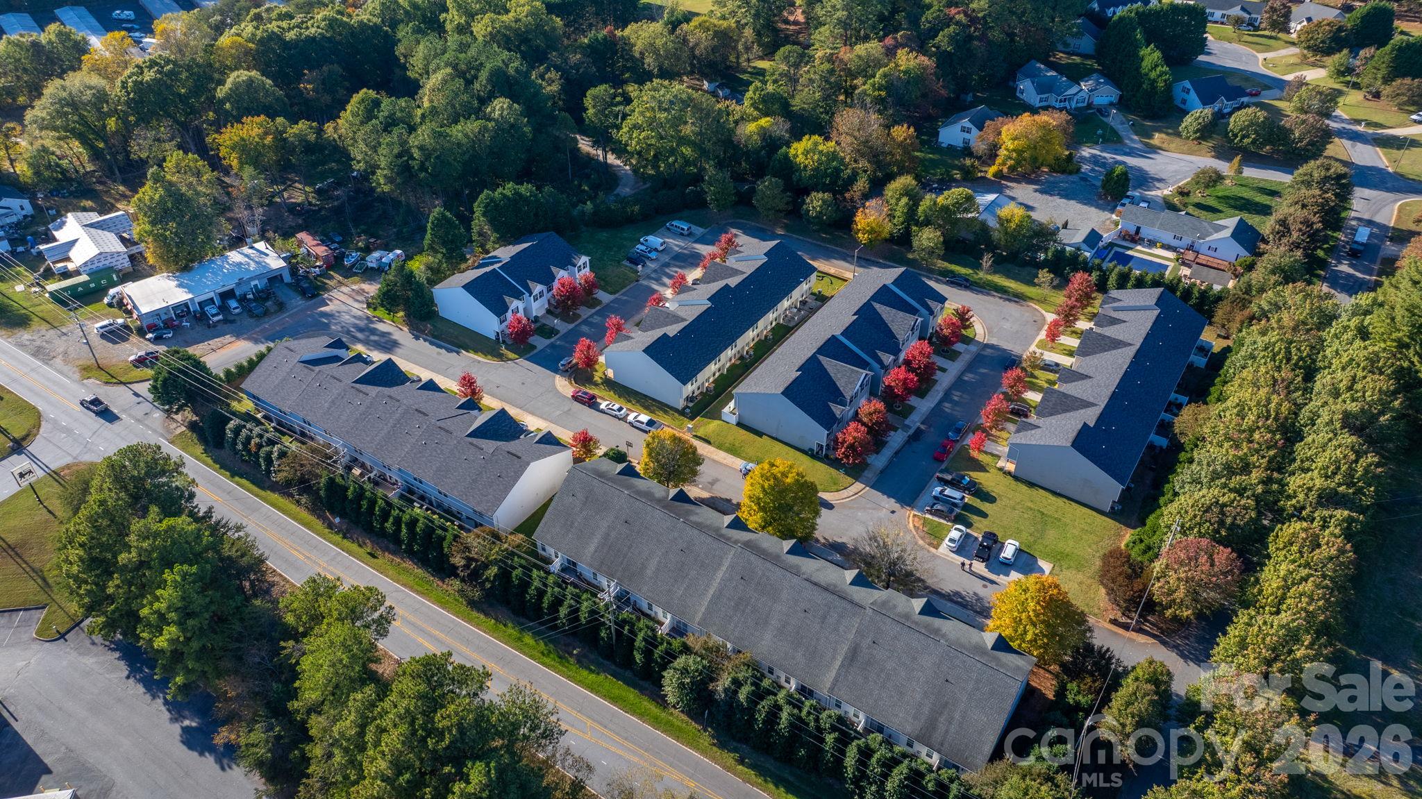 Townhouse at 1469 Cypress Loop, Newton, photo 28 of 31