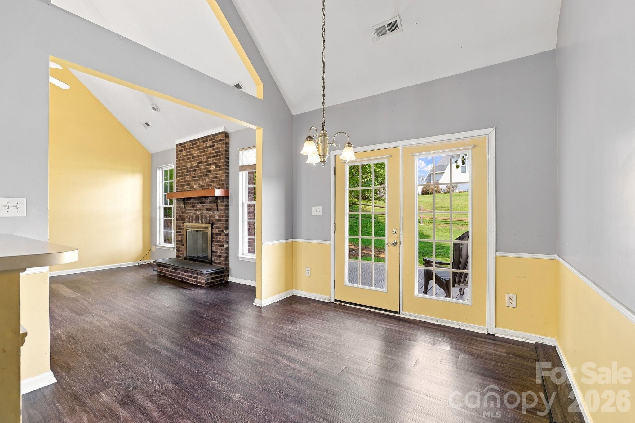 Single Family Residence at 1000 Barbee Farm Drive, Monroe, photo 8 of 31