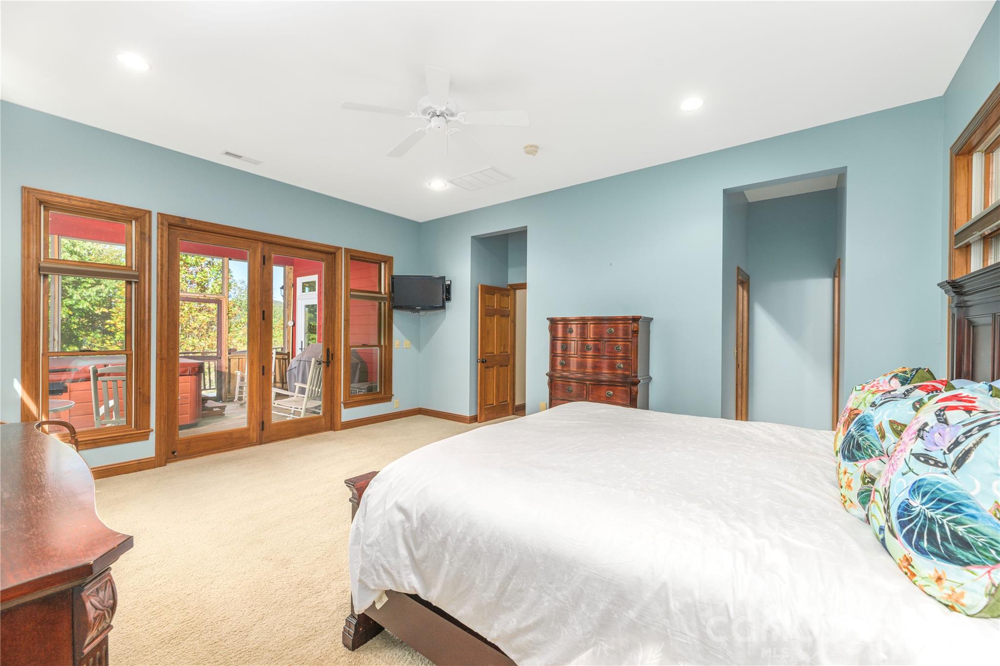 Primary Suite with screened-porch - 1341 Double Knob Drive, Arden