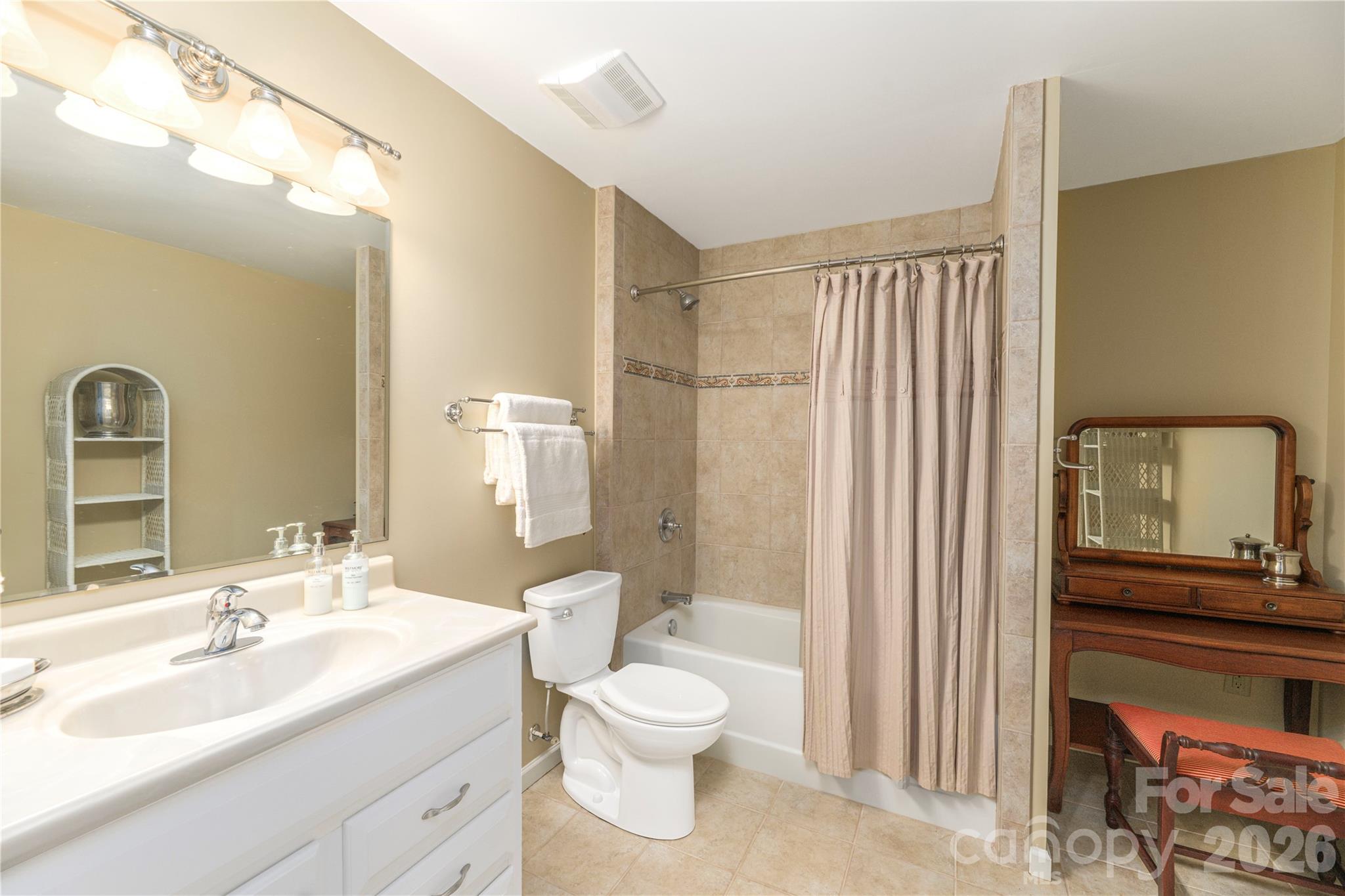 Downstairs Full Bathroom - 1341 Double Knob Drive, Arden