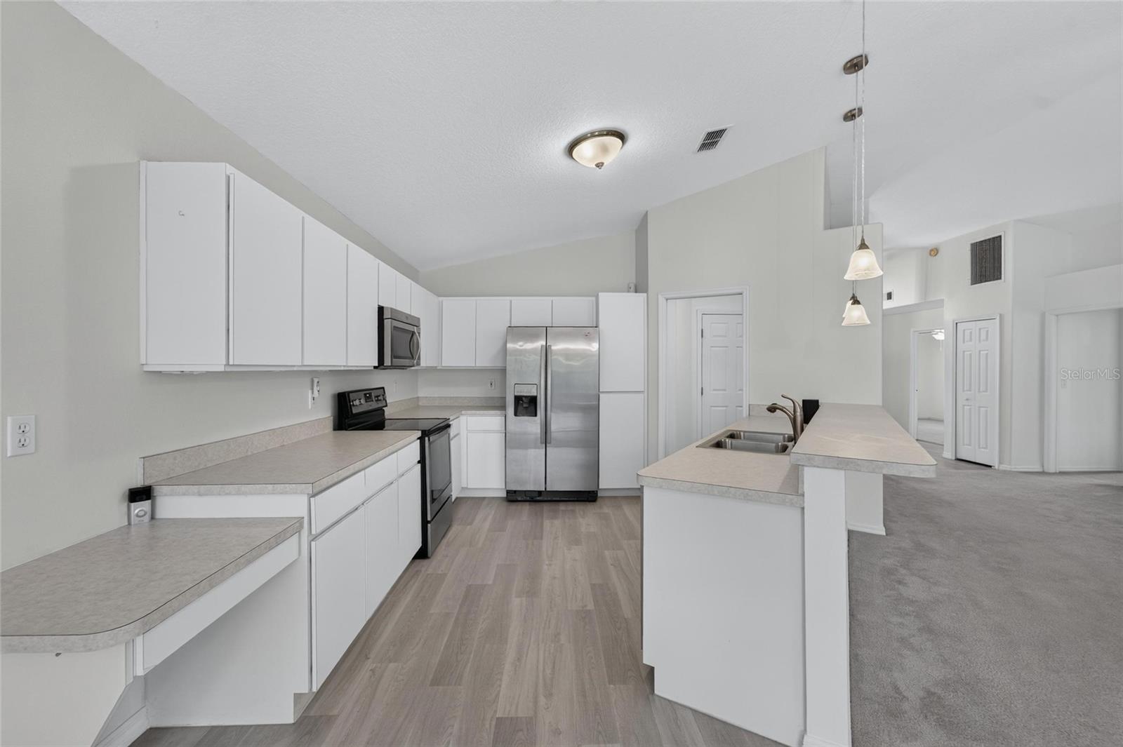 Single Family Residence at 1514 ORACLE DR, RUSKIN, photo 10 of 24