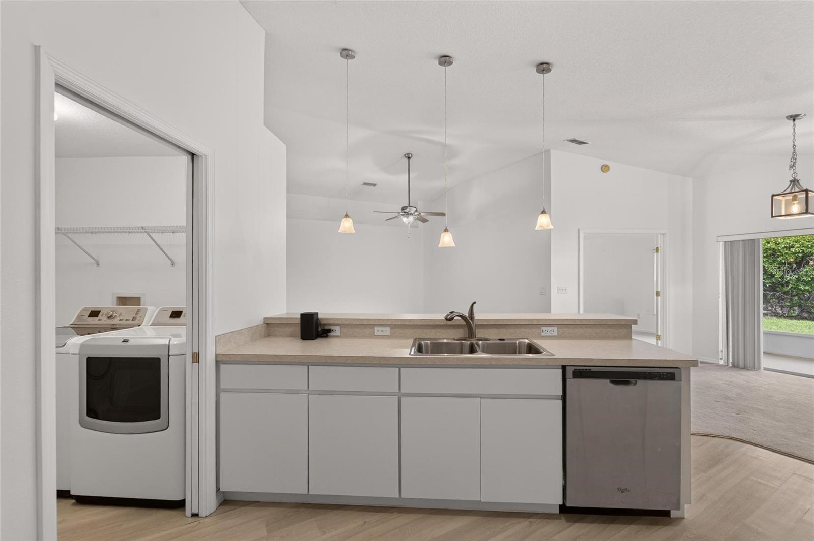 Single Family Residence at 1514 ORACLE DR, RUSKIN, photo 12 of 24