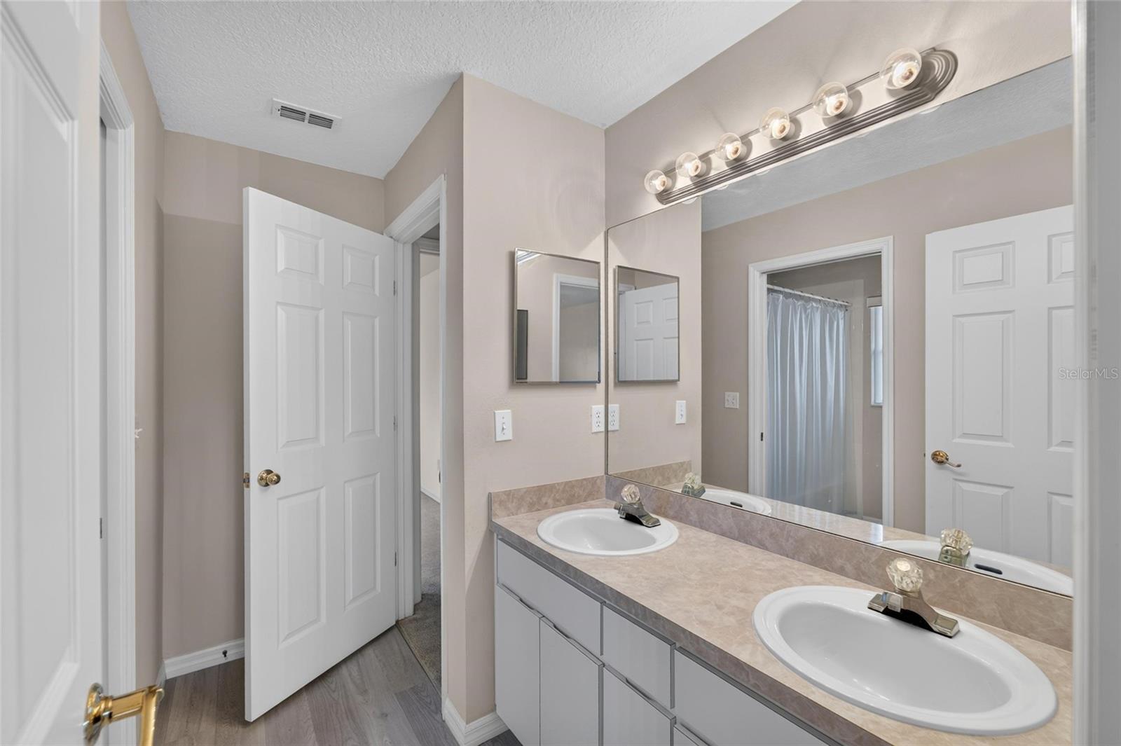 Single Family Residence at 1514 ORACLE DR, RUSKIN, photo 22 of 24