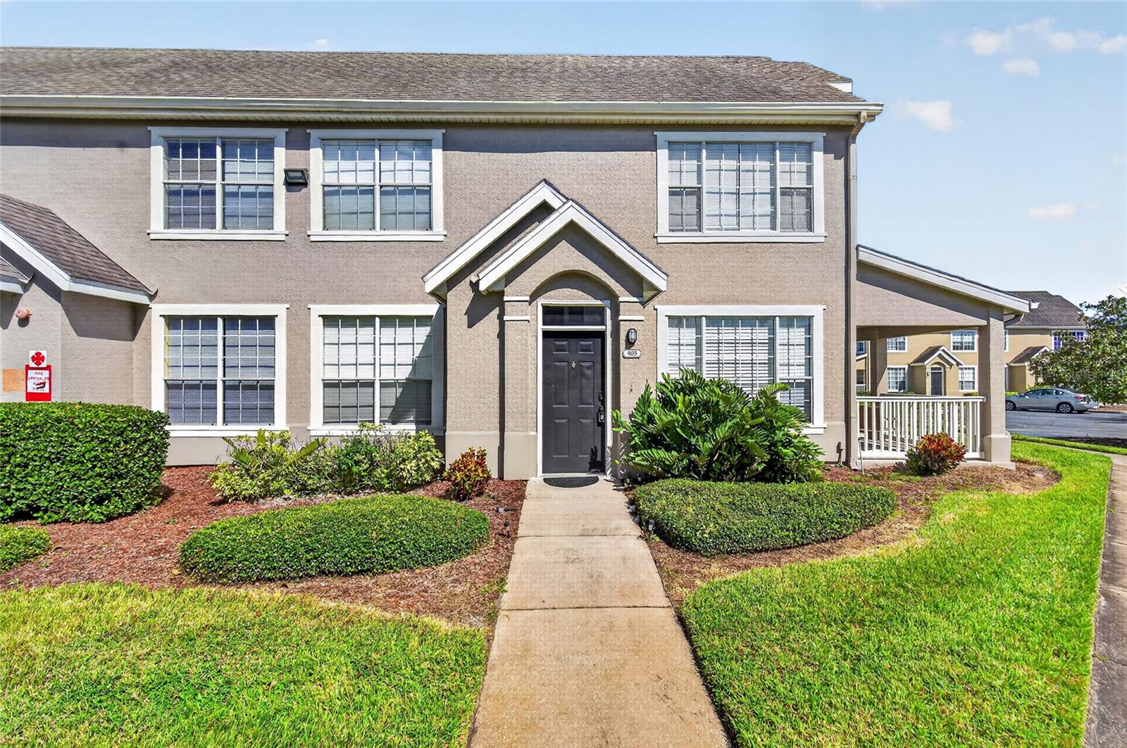 9093 LEE VISTA BLVD #905