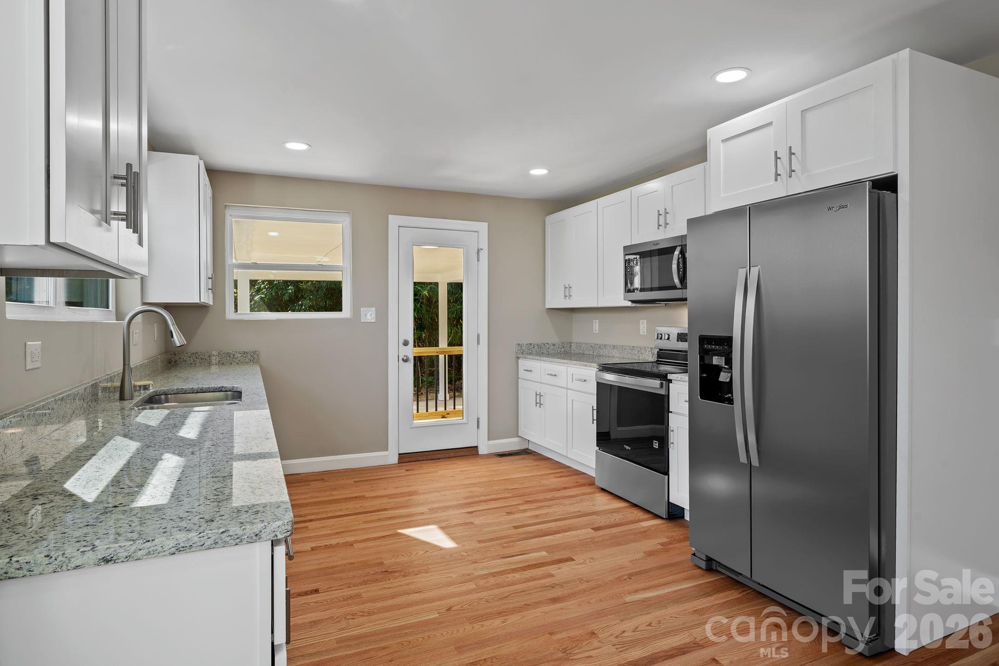 Single Family Residence at 103 Craggy Ridge Lane, Asheville, photo 8 of 29