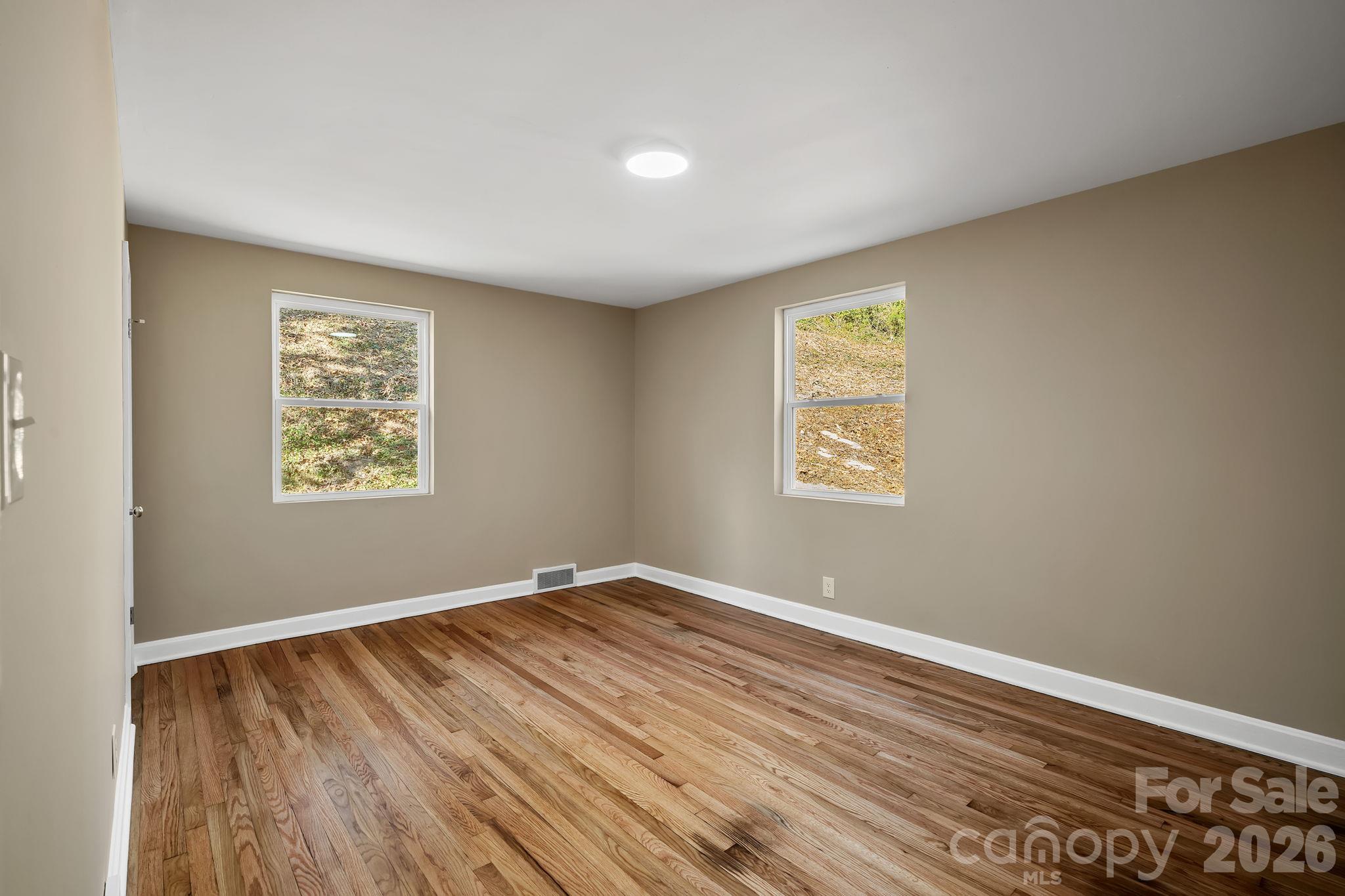 Single Family Residence at 103 Craggy Ridge Lane, Asheville, photo 17 of 29