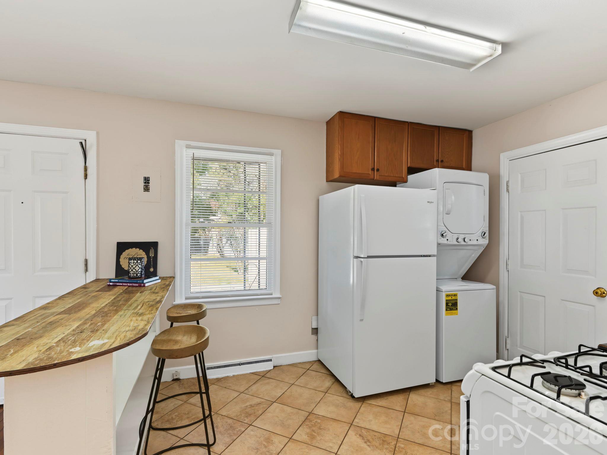 Duplex at 2420 Shamrock Drive, Charlotte, photo 8 of 35