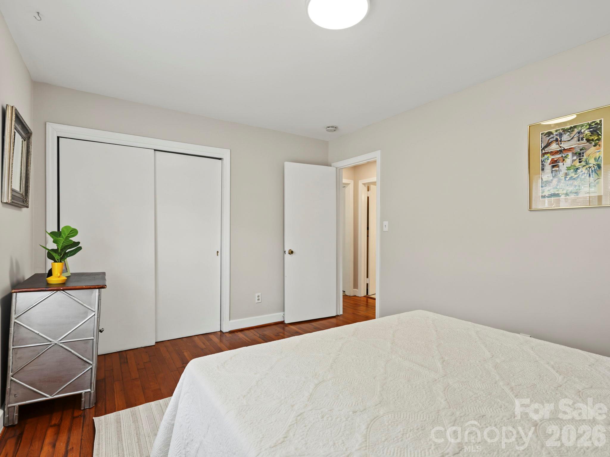Duplex at 2420 Shamrock Drive, Charlotte, photo 12 of 35