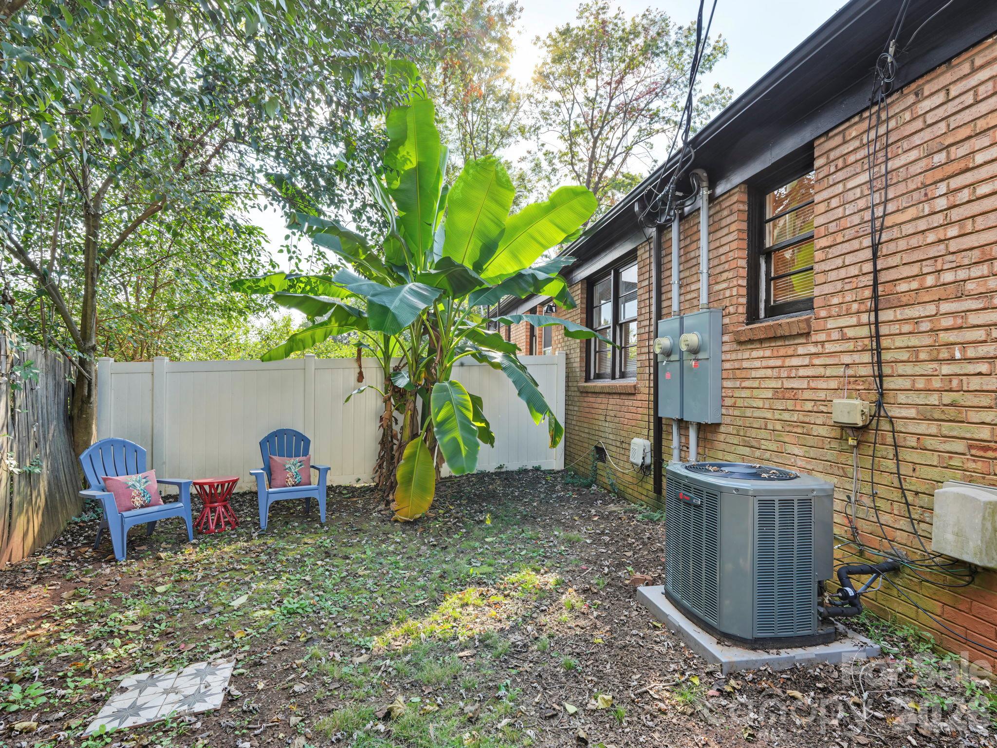 Duplex at 2420 Shamrock Drive, Charlotte, photo 16 of 35