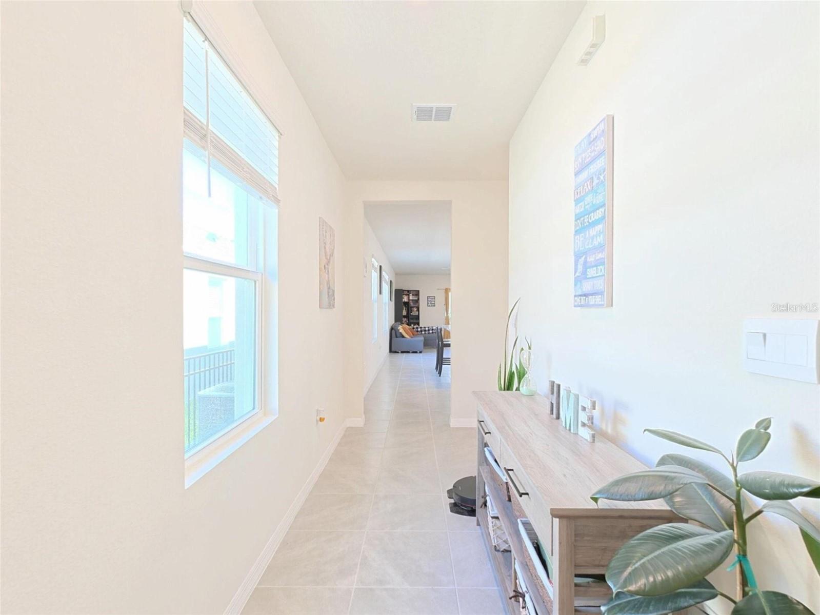 Single Family Residence at 402 CHARLOTTE WAY, DELAND, photo 3 of 48