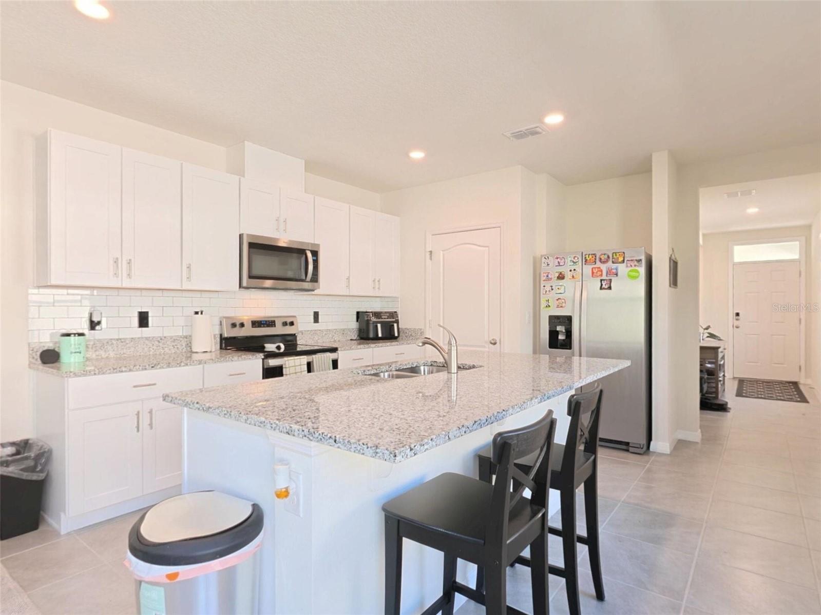 Single Family Residence at 402 CHARLOTTE WAY, DELAND, photo 8 of 48