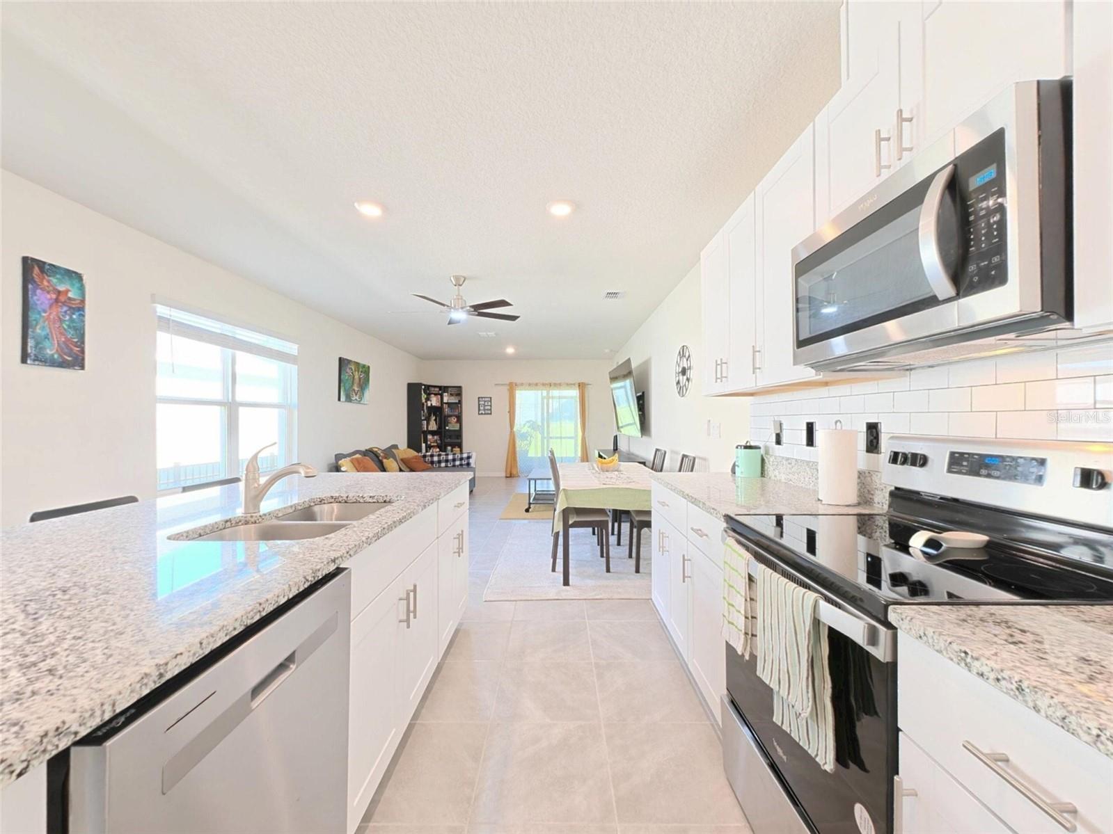Single Family Residence at 402 CHARLOTTE WAY, DELAND, photo 10 of 48
