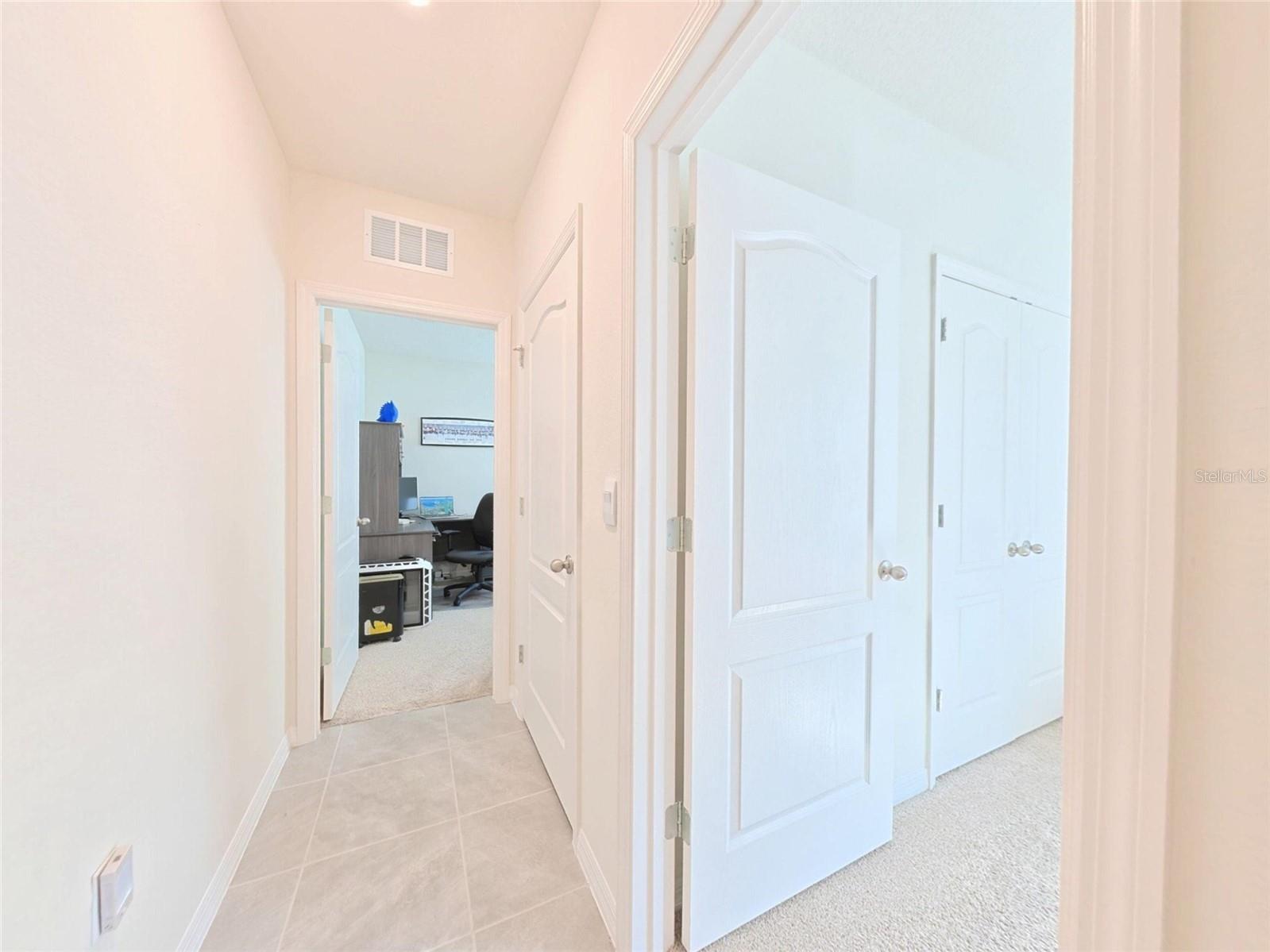 Single Family Residence at 402 CHARLOTTE WAY, DELAND, photo 24 of 48