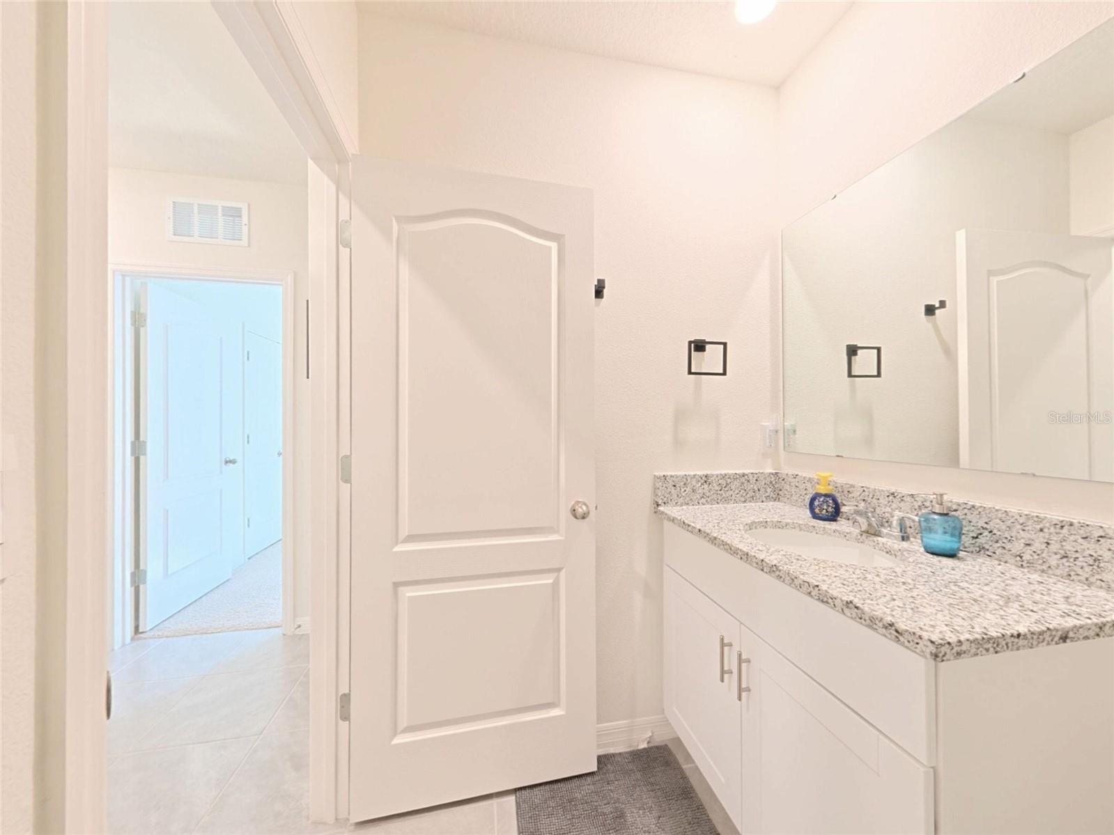 Single Family Residence at 402 CHARLOTTE WAY, DELAND, photo 28 of 48