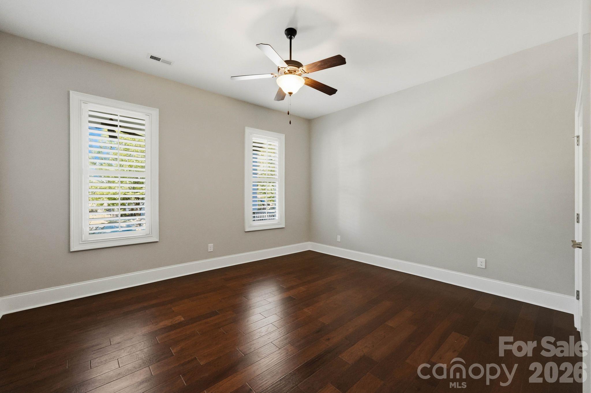 Main floor bedroom/guest suite - 143 Inspired Way, Fort Mill