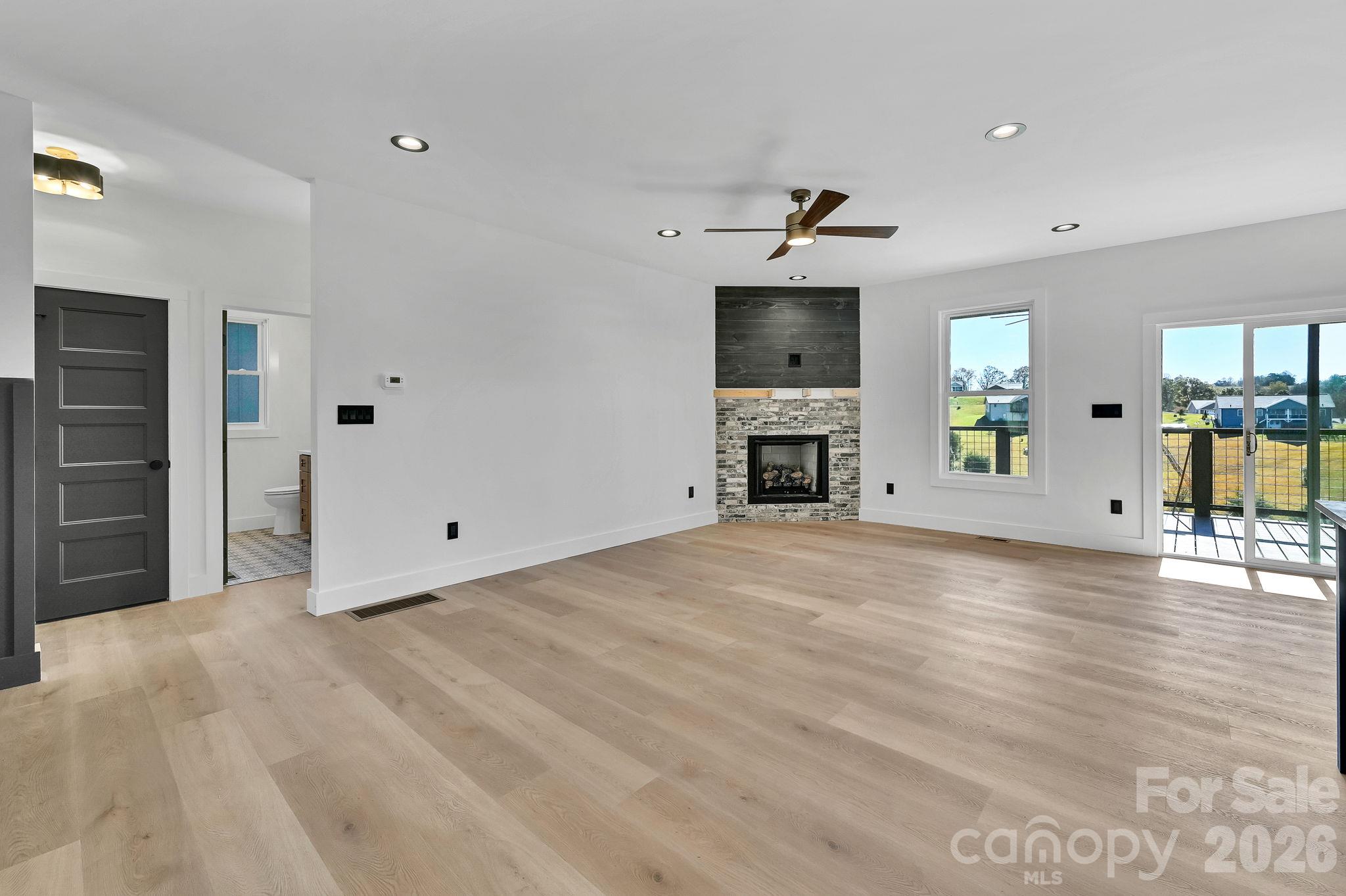 Single Family Residence at 1121 Morlin Acres Drive, Marshall, photo 10 of 42