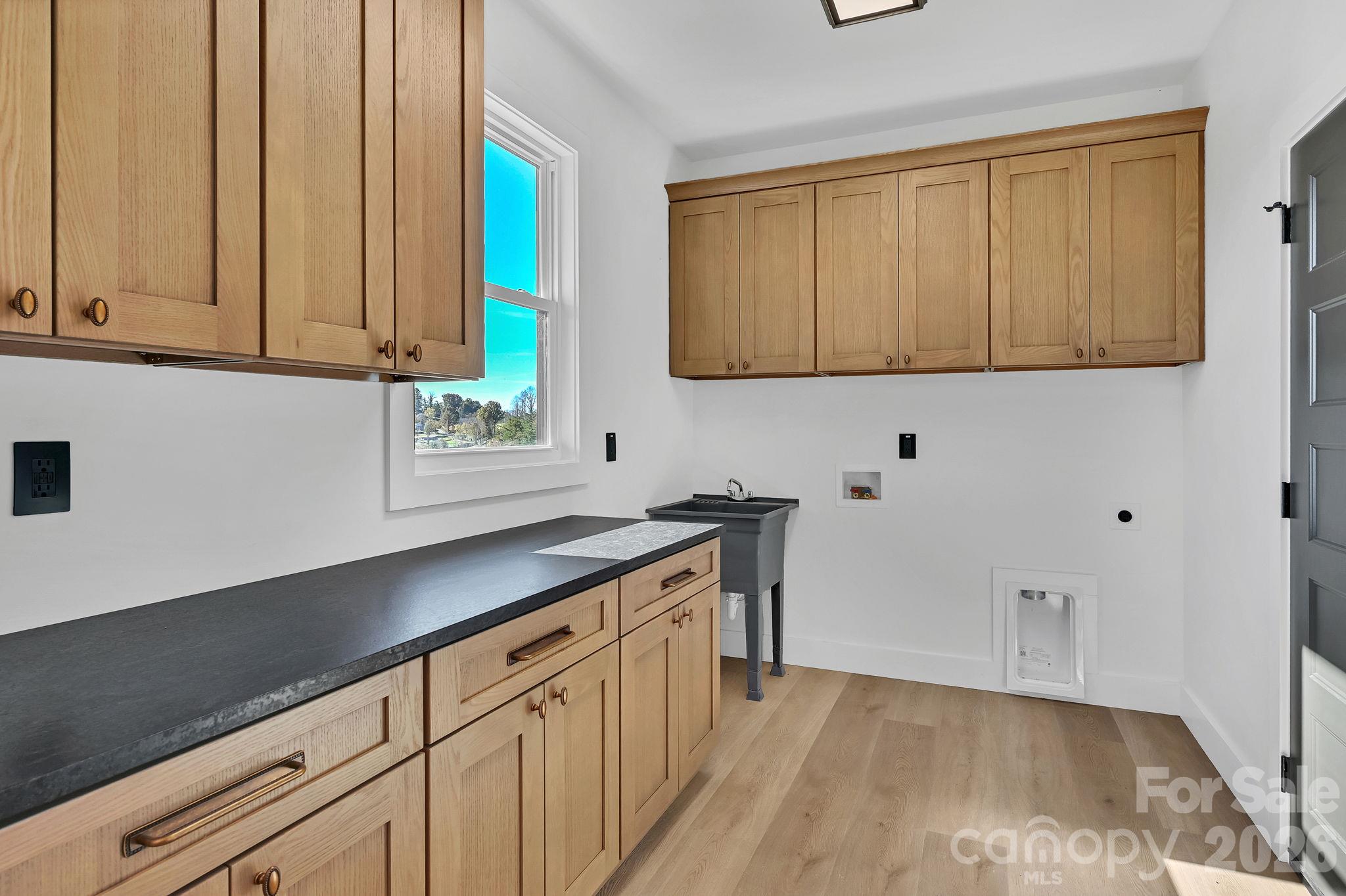 Single Family Residence at 1121 Morlin Acres Drive, Marshall, photo 18 of 42