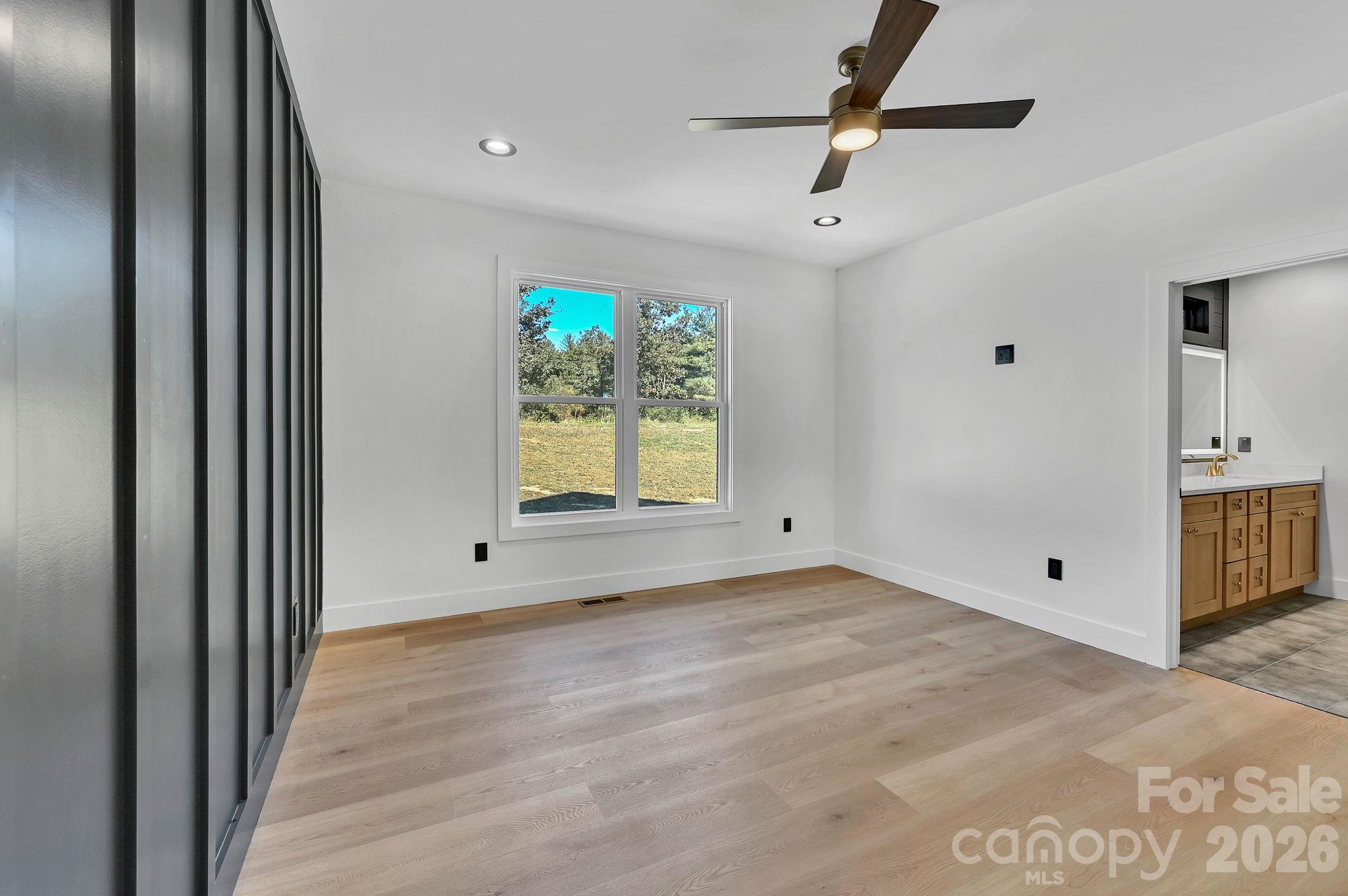 Single Family Residence at 1121 Morlin Acres Drive, Marshall, photo 21 of 42