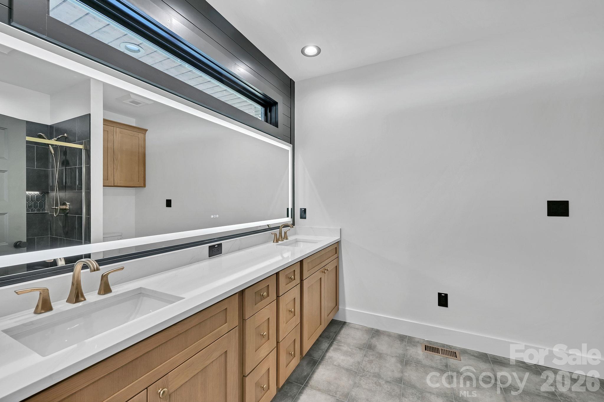 Single Family Residence at 1121 Morlin Acres Drive, Marshall, photo 22 of 42