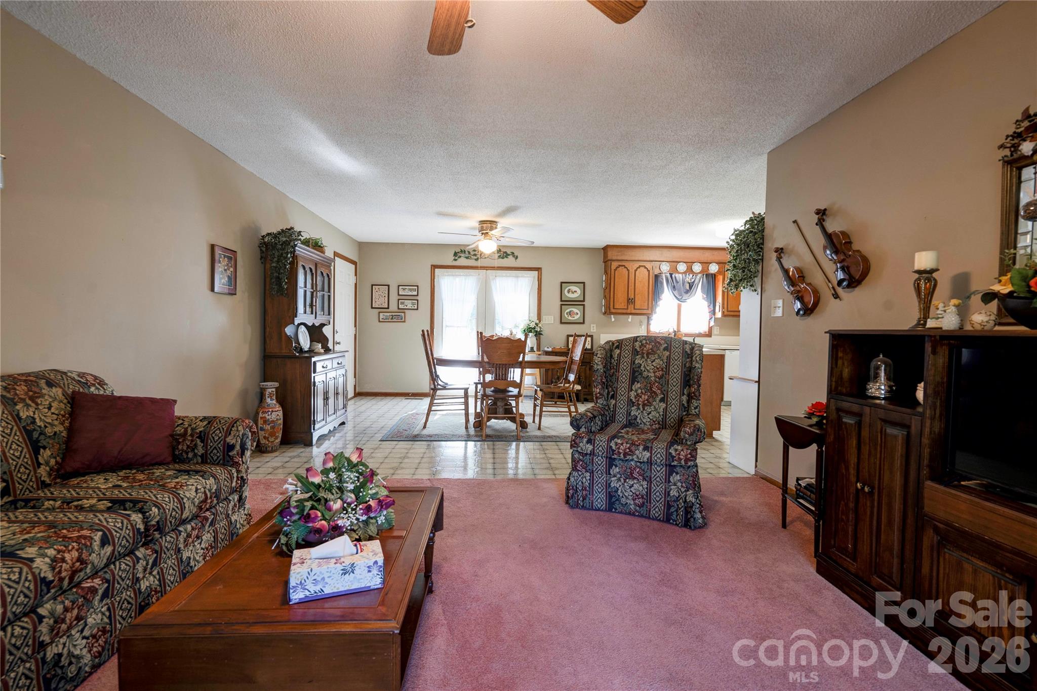 Single Family Residence at 225 Yarbro Road, Kings Mountain, photo 10 of 40