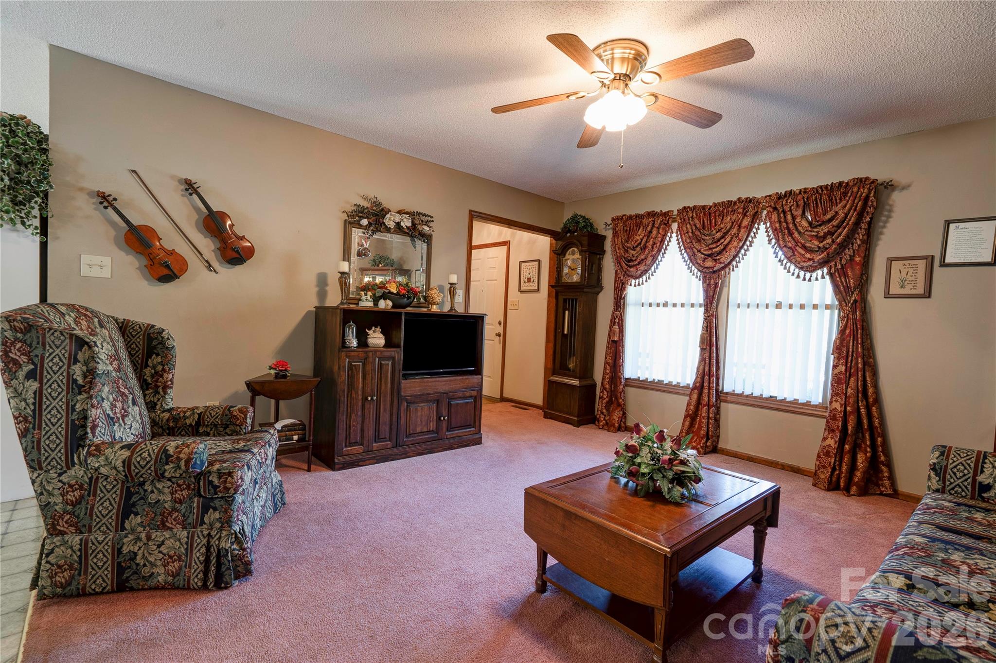 Single Family Residence at 225 Yarbro Road, Kings Mountain, photo 11 of 40