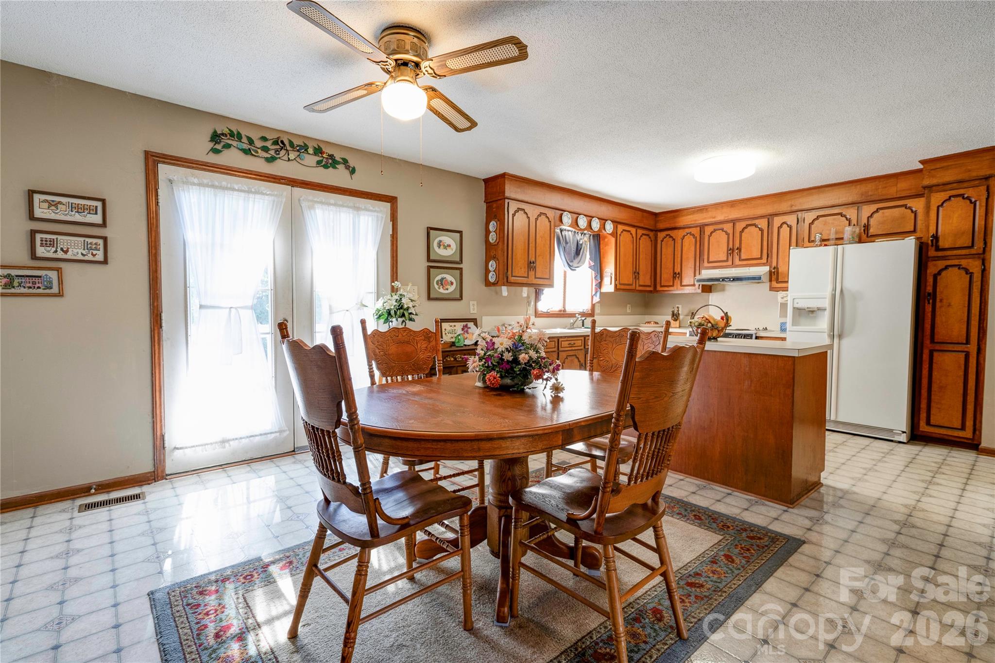 Single Family Residence at 225 Yarbro Road, Kings Mountain, photo 16 of 40