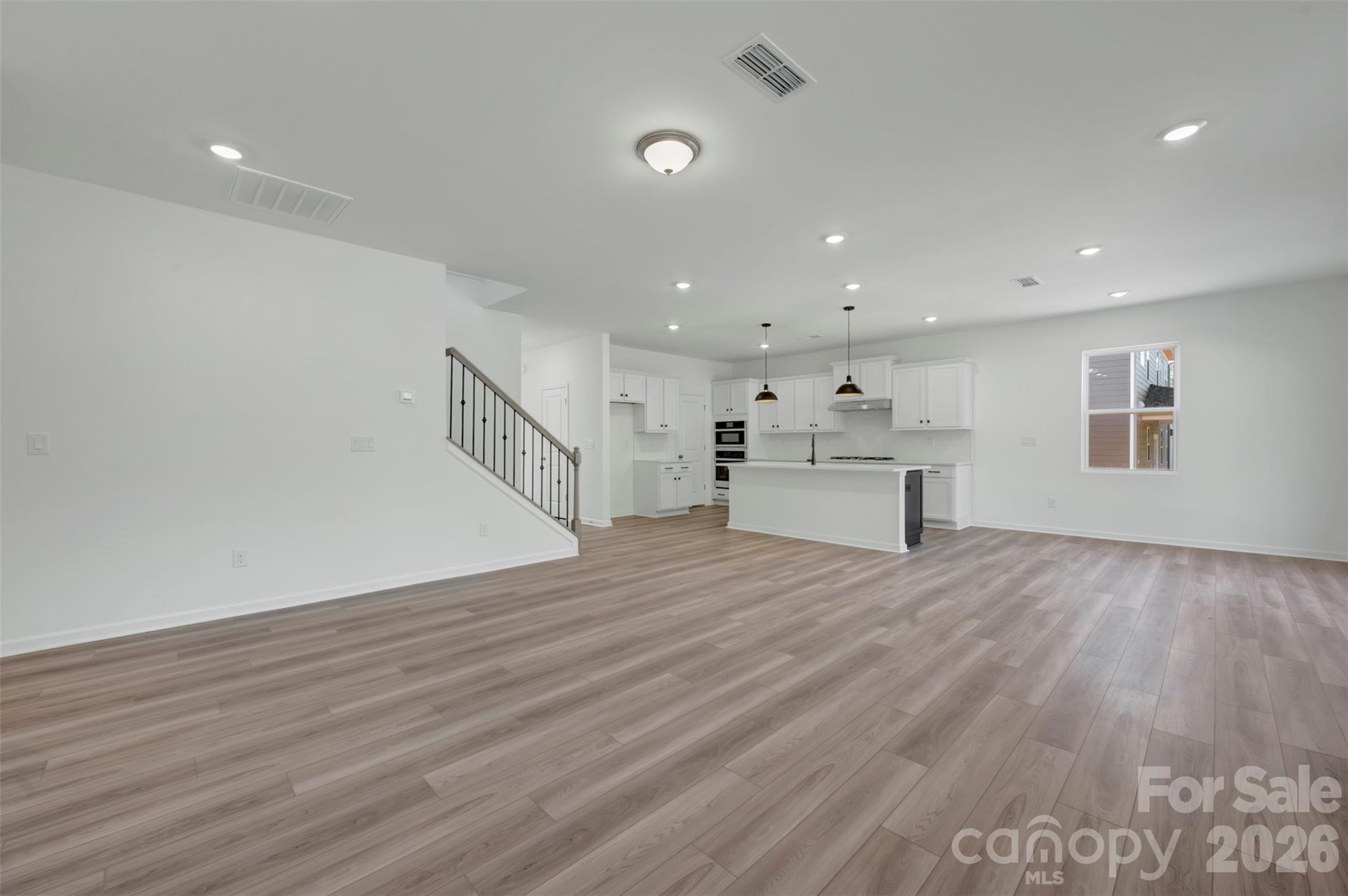 Family room - 238 Amber Glen Drive, Locust