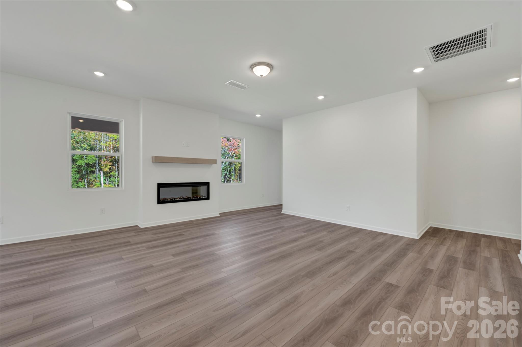 Family room - 238 Amber Glen Drive, Locust