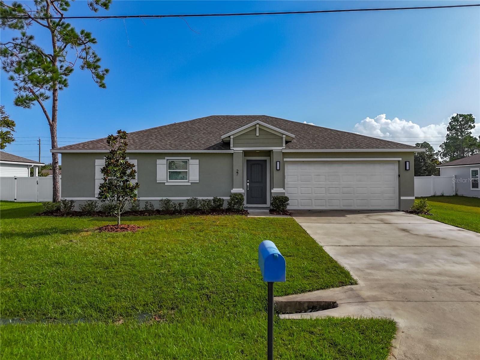 27 FREELAND LN