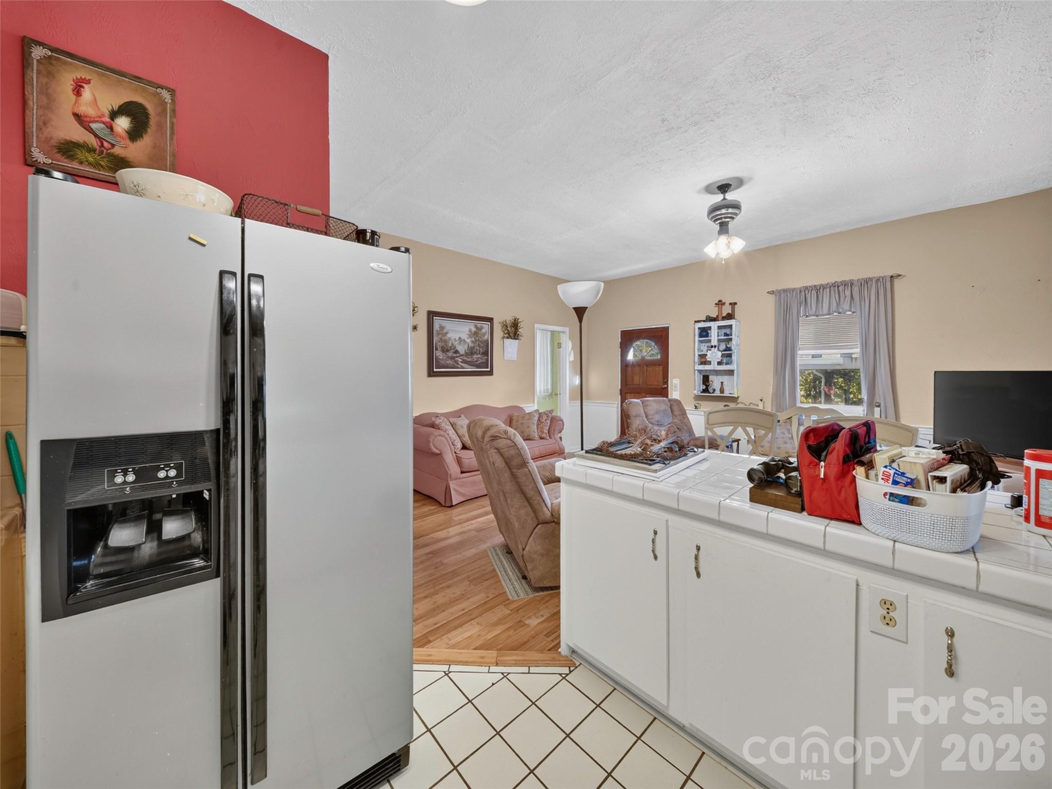 Single Family Residence at 300 Doris Lisa View Drive, Hendersonville, photo 12 of 34