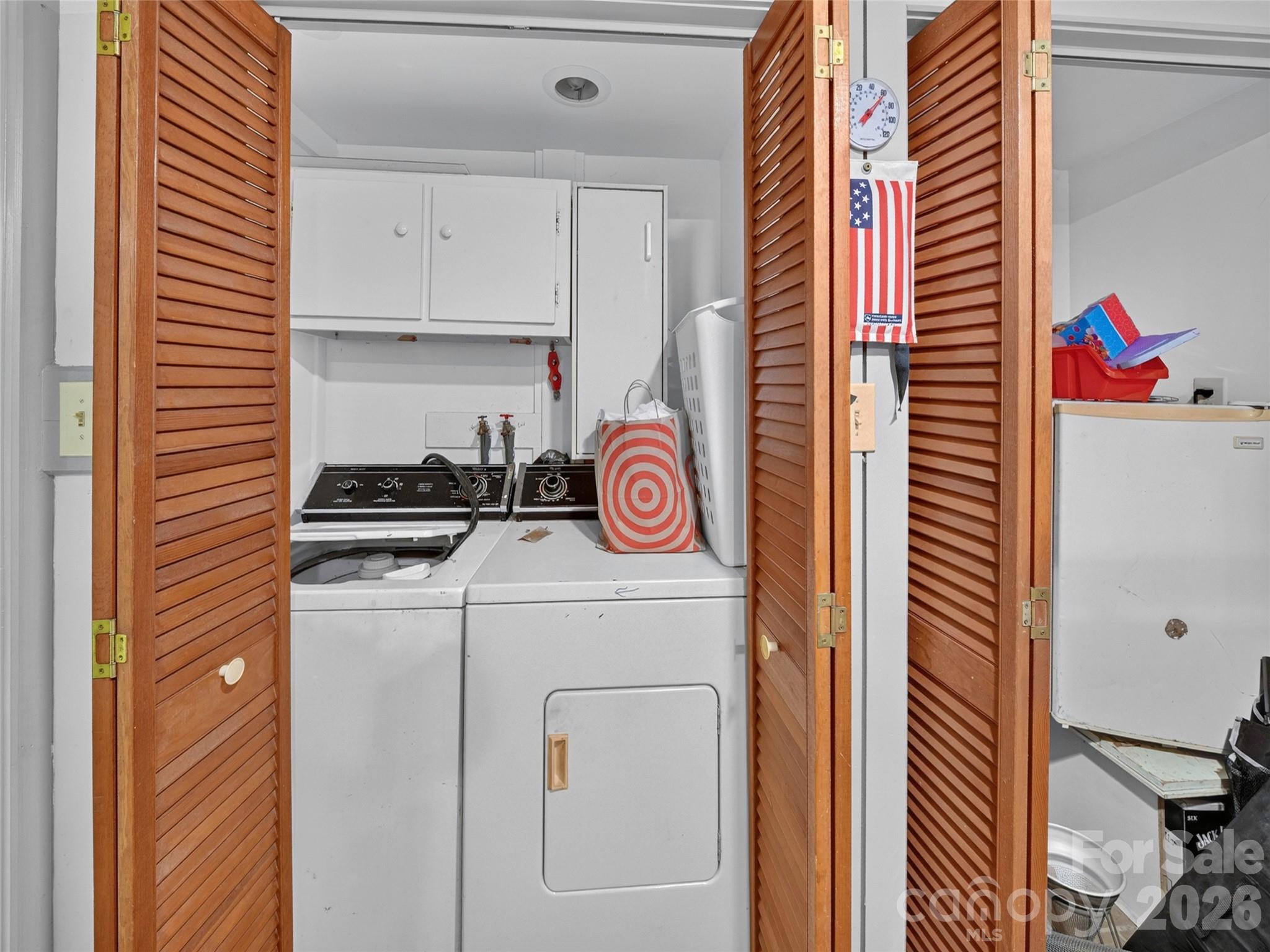 Single Family Residence at 300 Doris Lisa View Drive, Hendersonville, photo 21 of 34