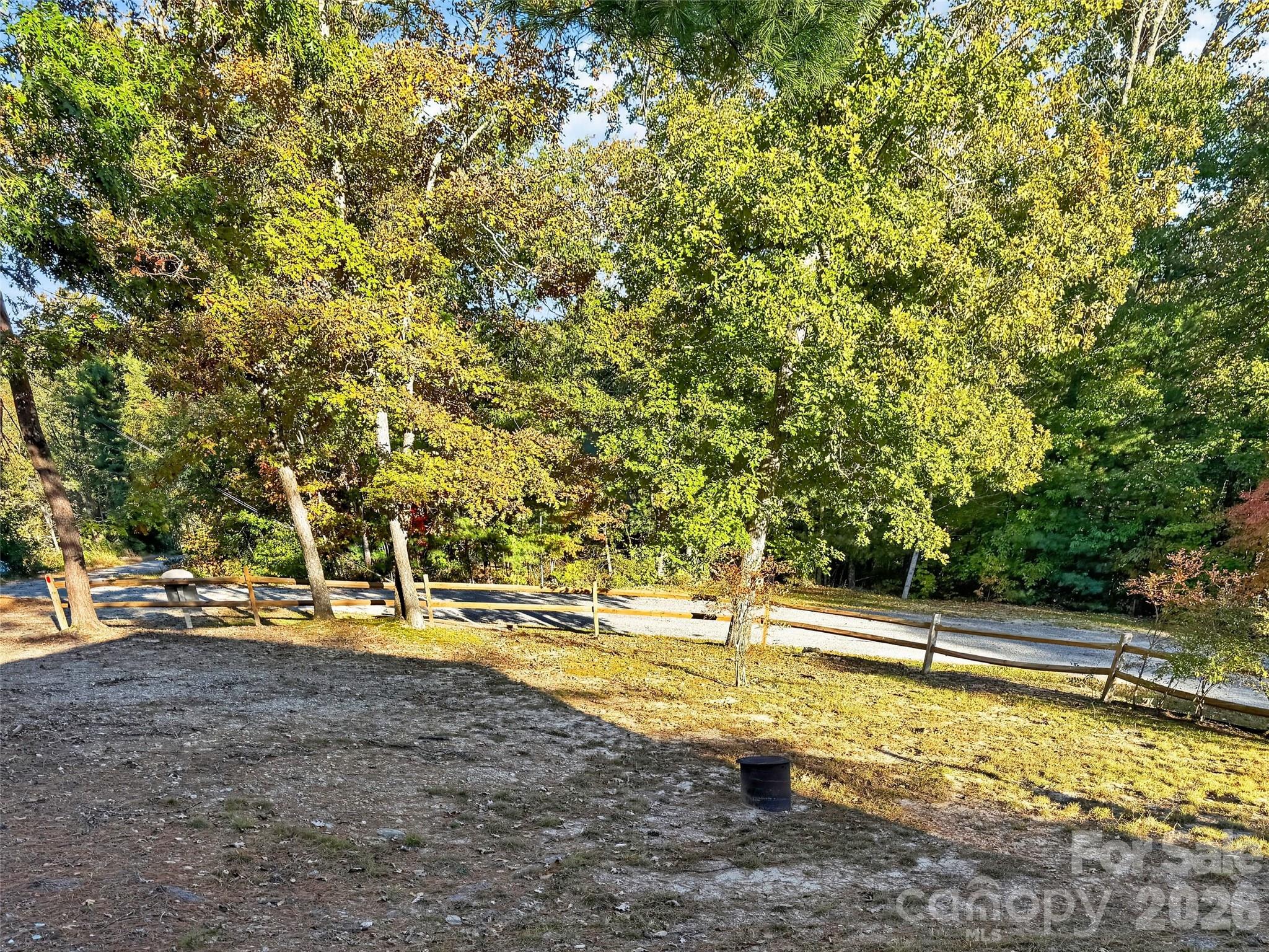 Single Family Residence at 300 Doris Lisa View Drive, Hendersonville, photo 23 of 34