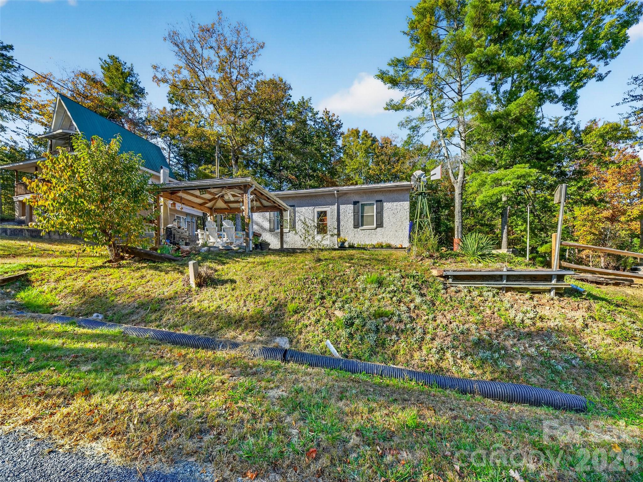Single Family Residence at 300 Doris Lisa View Drive, Hendersonville, photo 30 of 34
