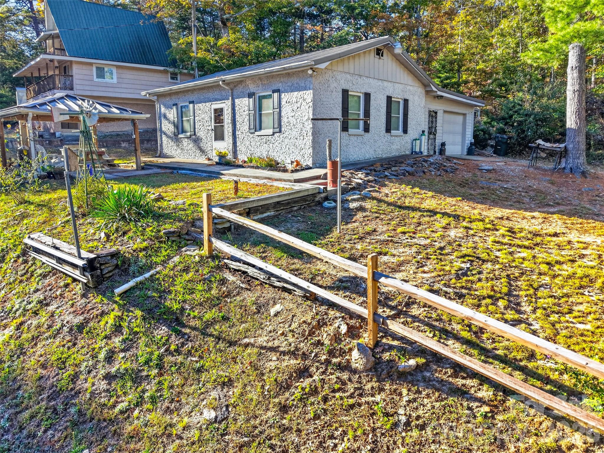 Single Family Residence at 300 Doris Lisa View Drive, Hendersonville, photo 33 of 34