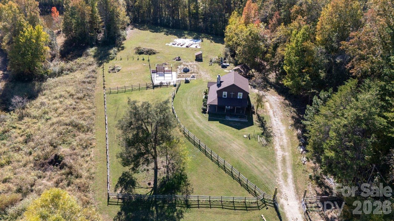 house with pasture - 2955 Sherrills Ford Road, Salisbury
