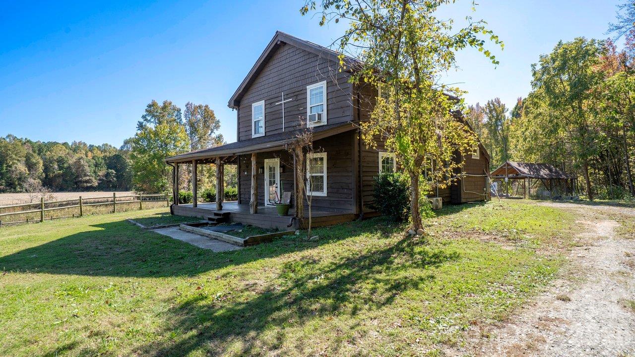 Single Family Residence at 2955 Sherrills Ford Road, Salisbury, photo 18 of 63