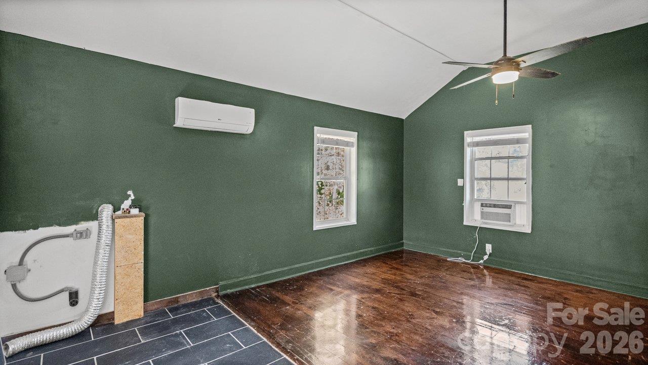 washer and dryer hookup is in the primary bedroom - 2955 Sherrills Ford Road, Salisbury